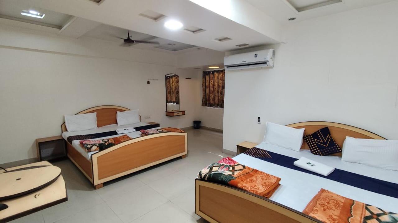 Deluxe Family Suite