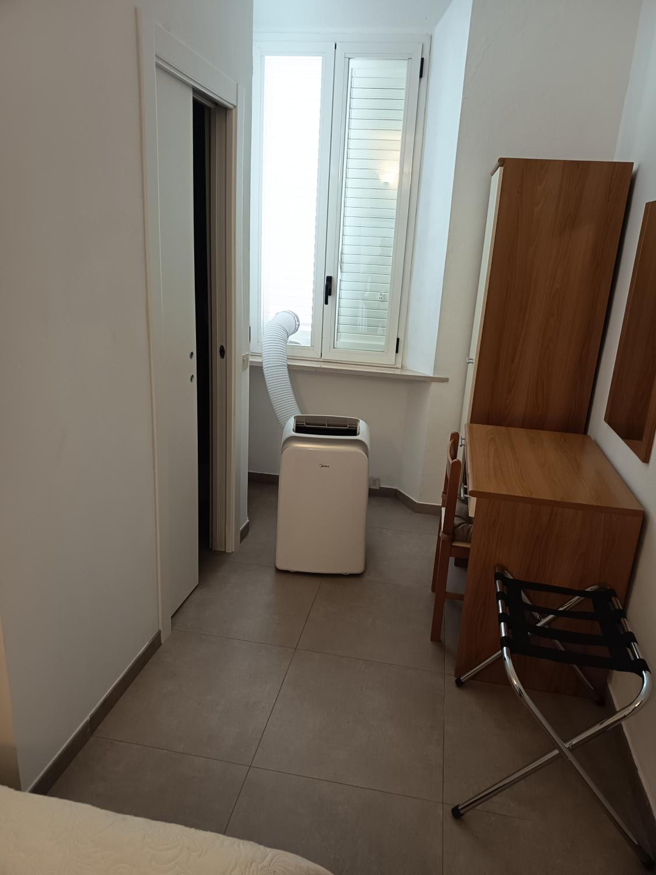 Small Double Room photo 3