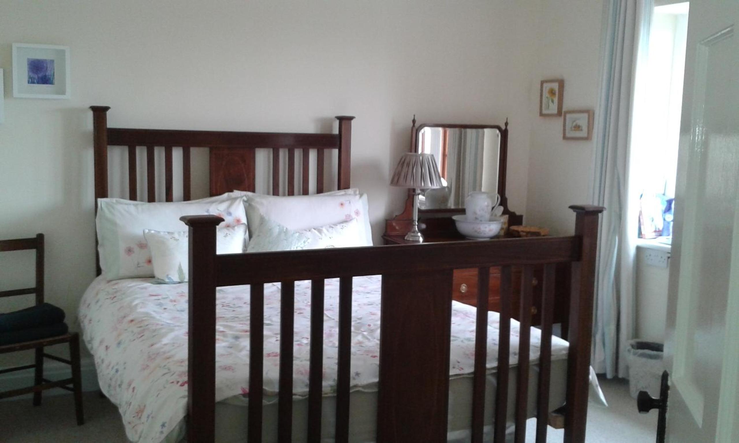 Double Room with Private External Bathroom - Photo 1