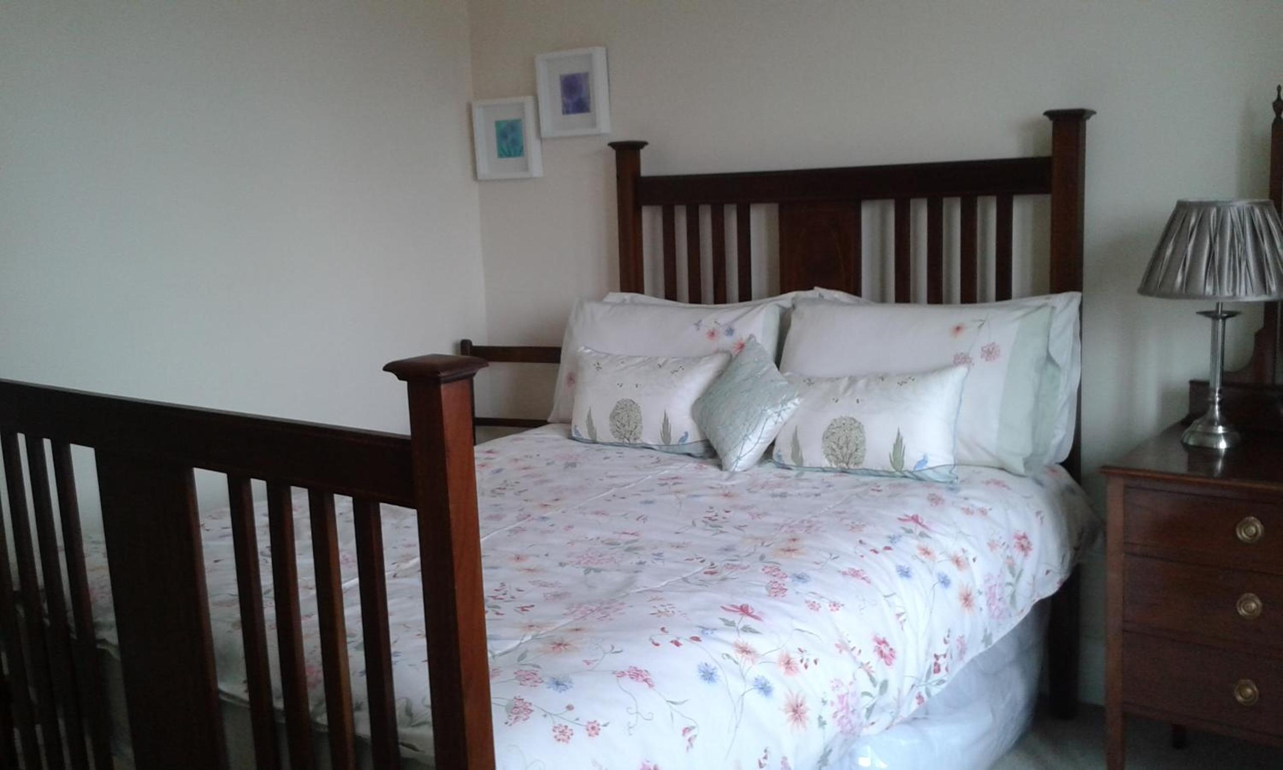 Double Room with Private External Bathroom - Photo 3