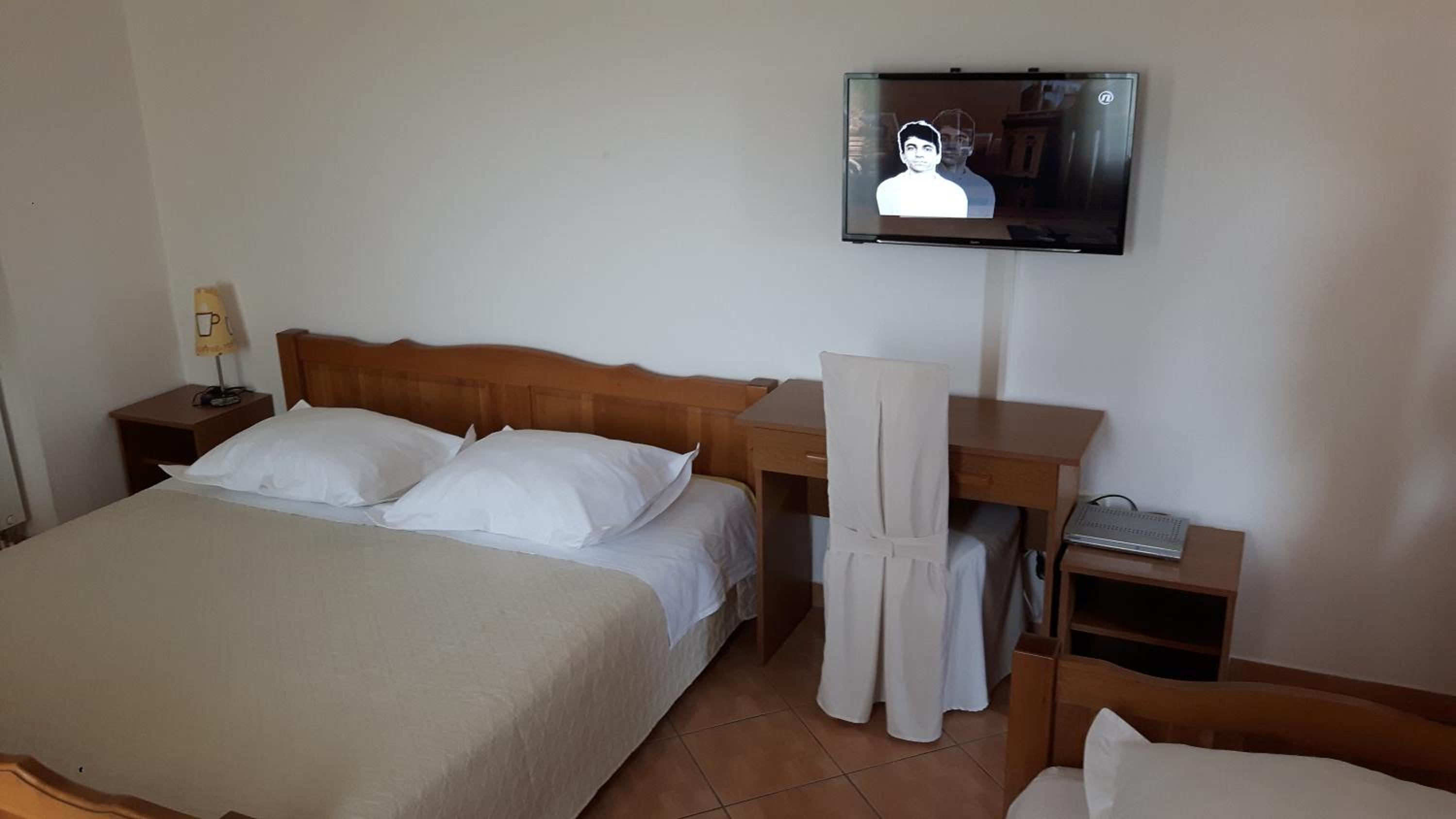 Triple Room - Photo 6