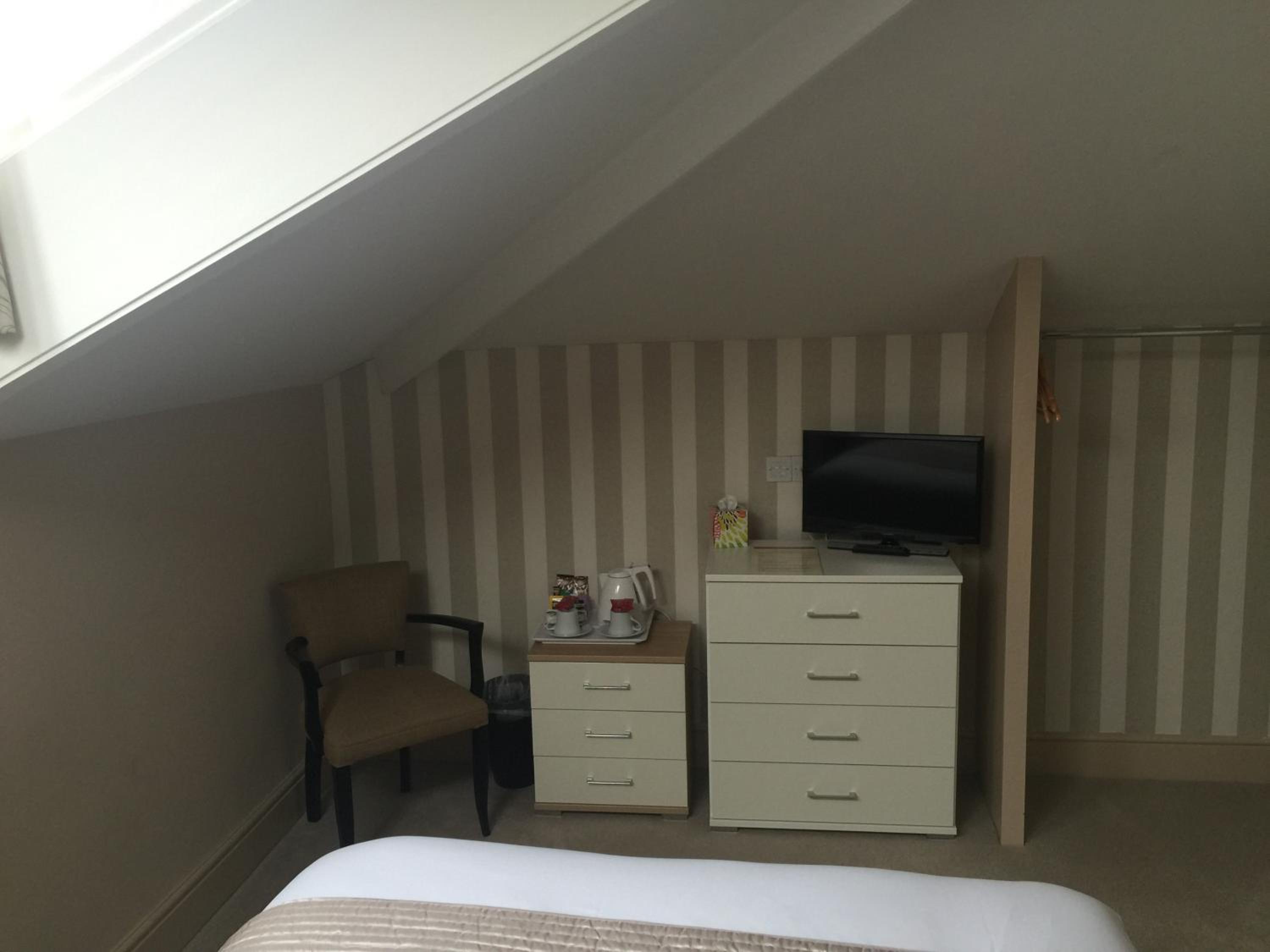 Deluxe Double Room with Shower photo 3