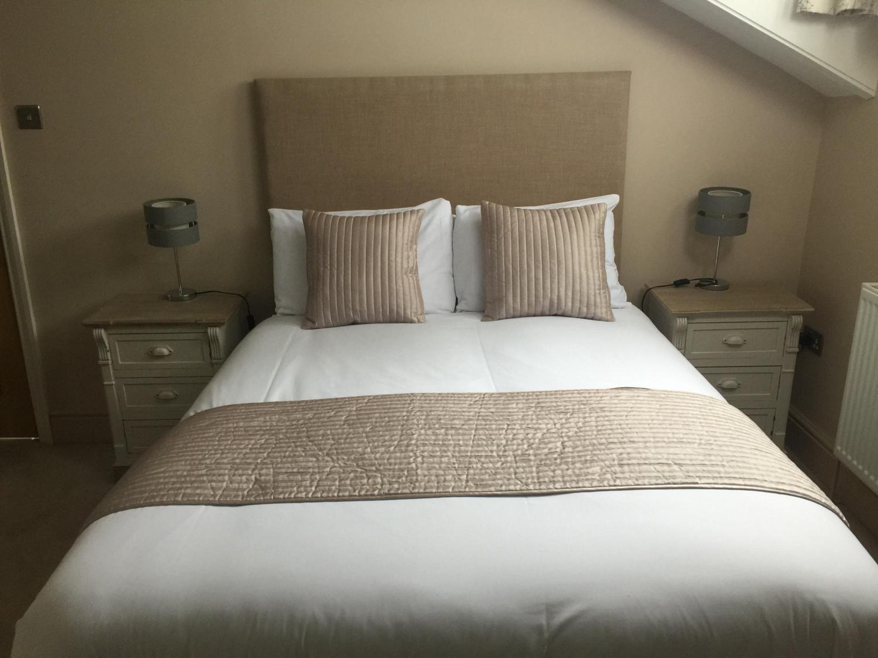 Deluxe Double Room with Shower photo 2