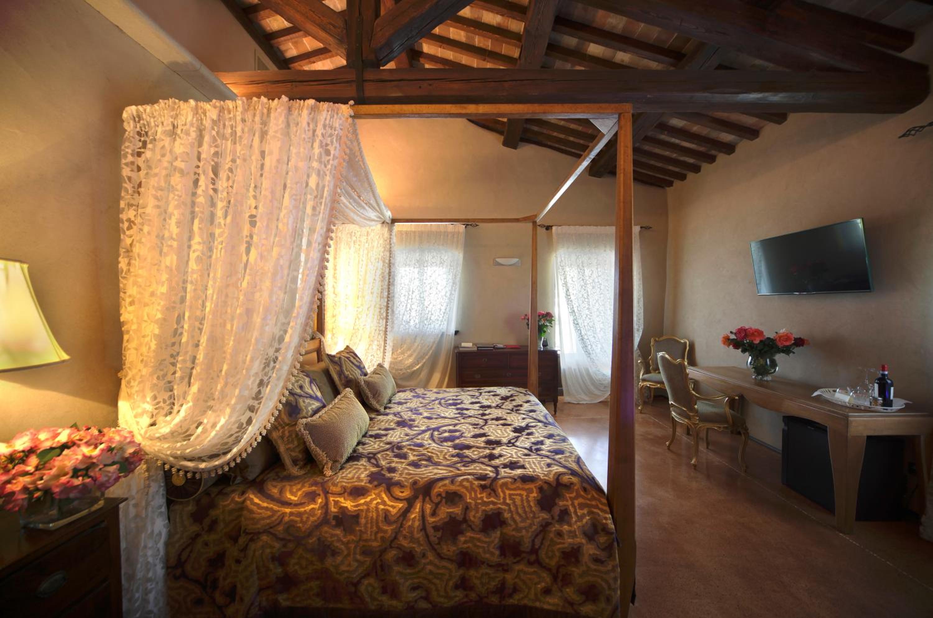 King Room with Spa Bath photo 3