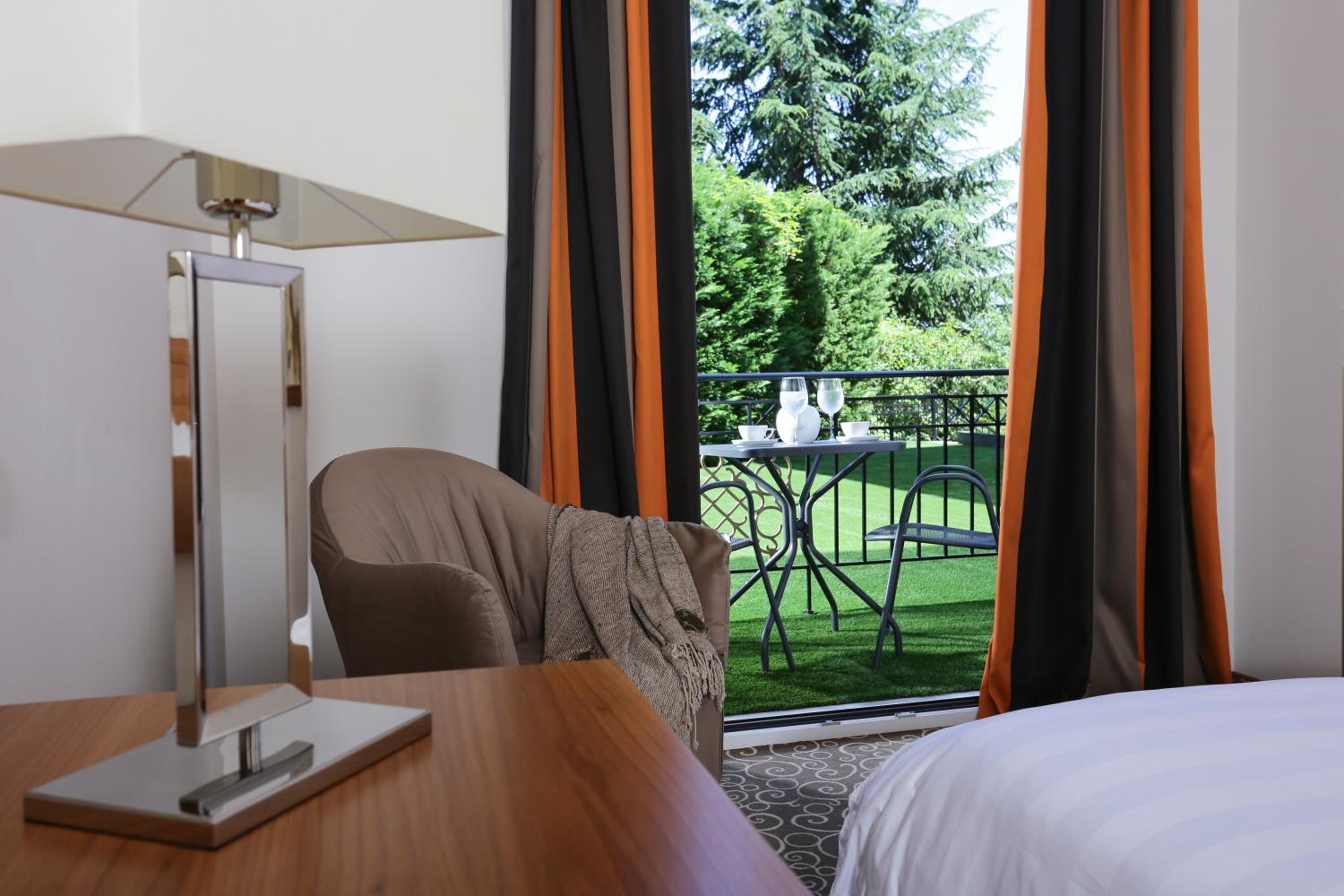 Double/Twin Room - Photo 9