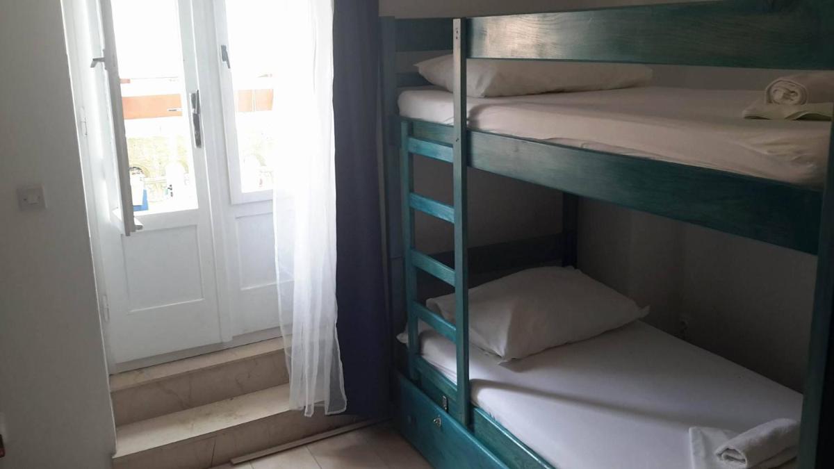 Bed in 6-Bed Mixed Dormitory Room photo 1