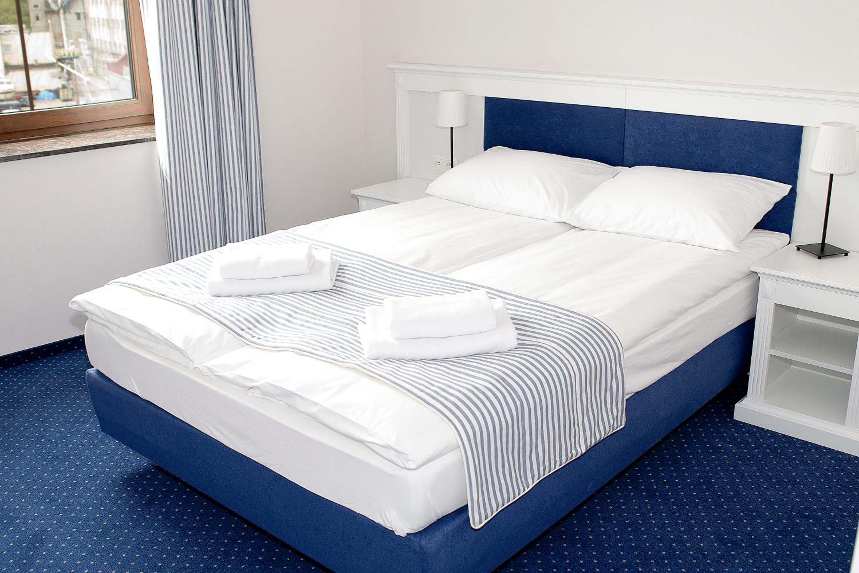 Double or Twin Room with City View photo 1
