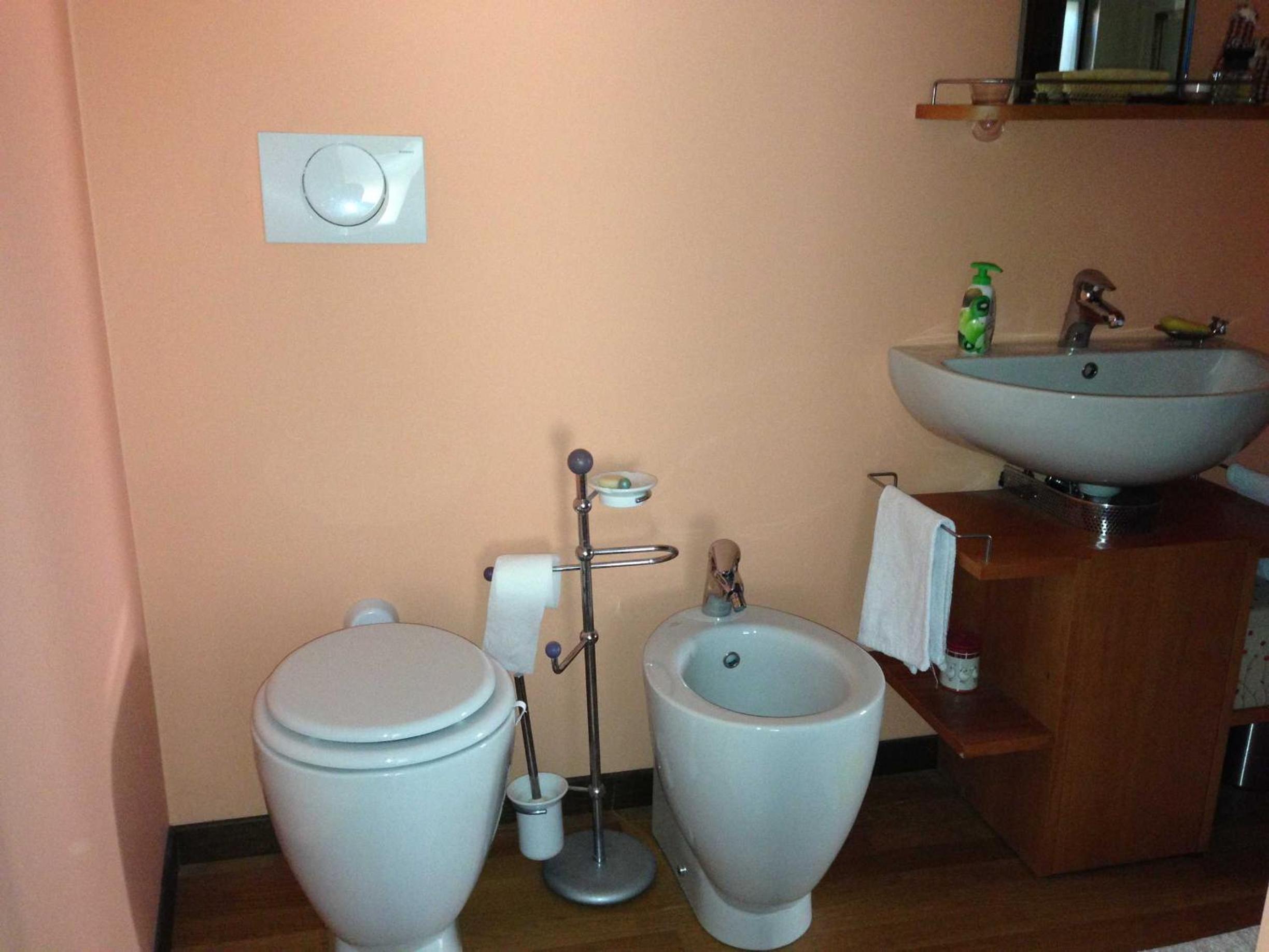 One-Bedroom Apartment - Photo 23