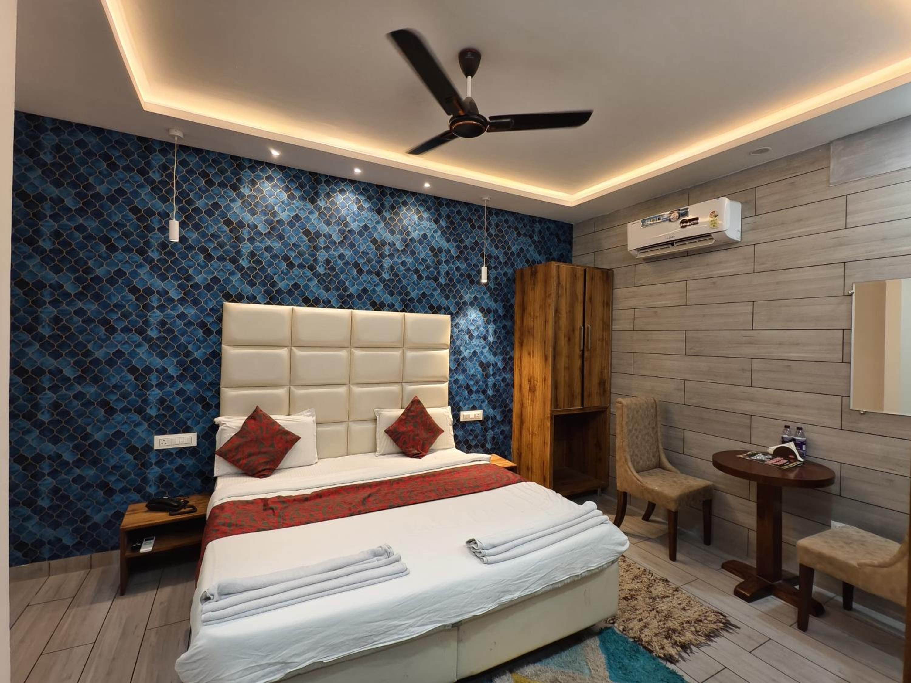 Standard Double Room - Photo 1