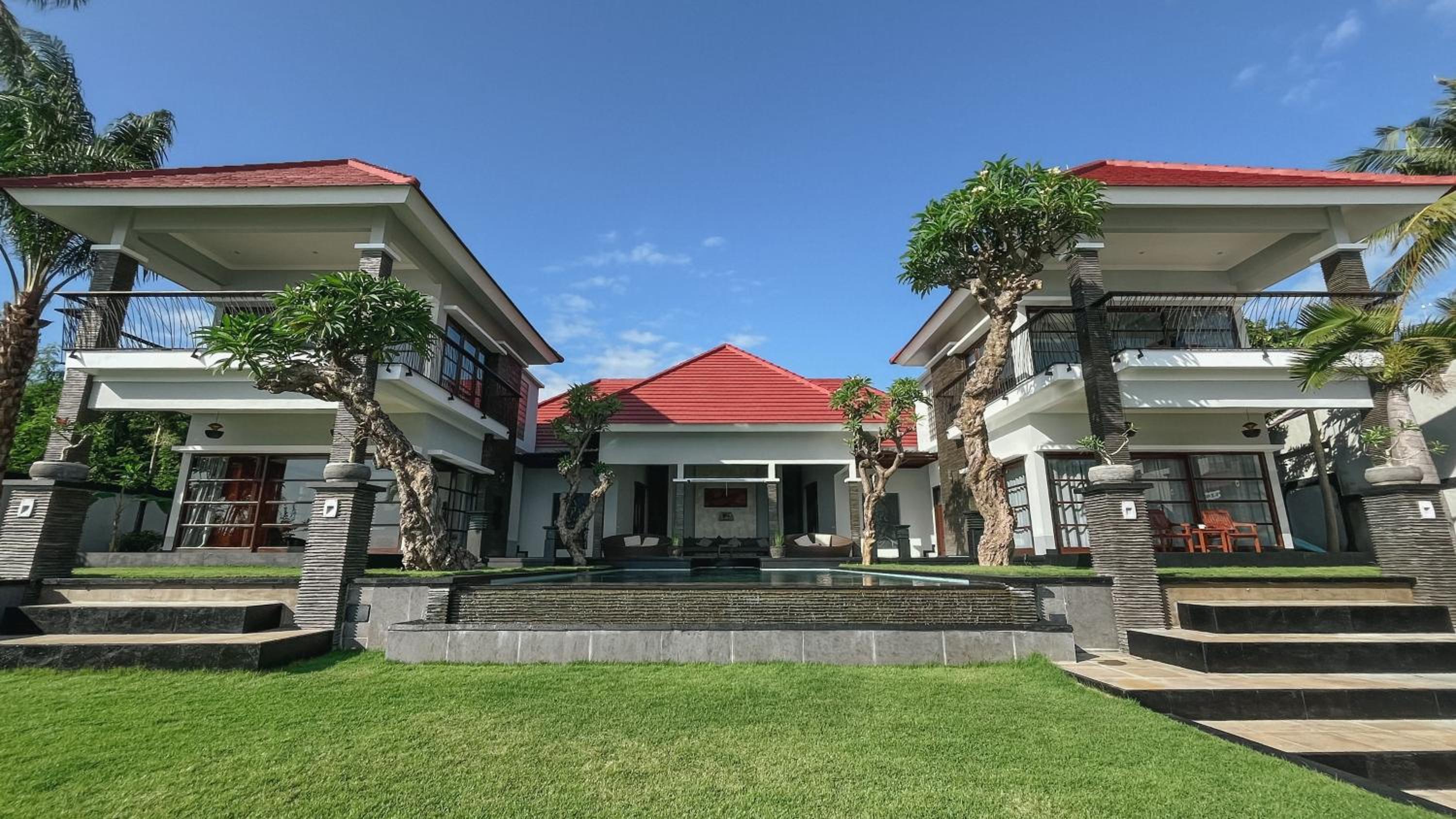 Villa - Beach Front photo 2