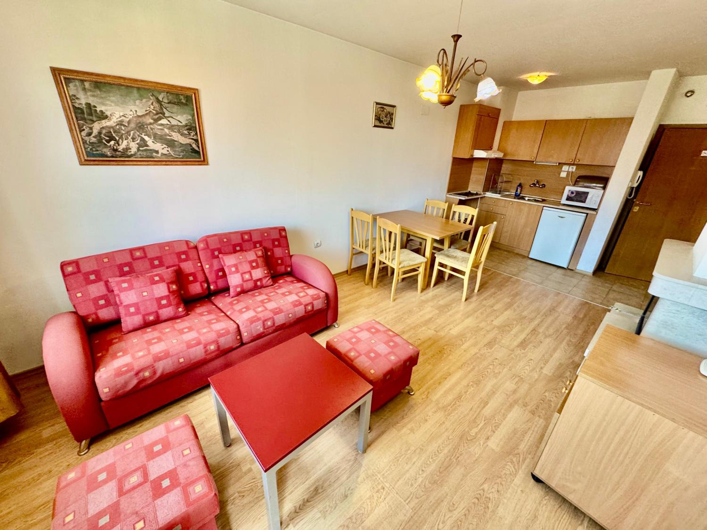 One-Bedroom Apartment with Balcony photo 2