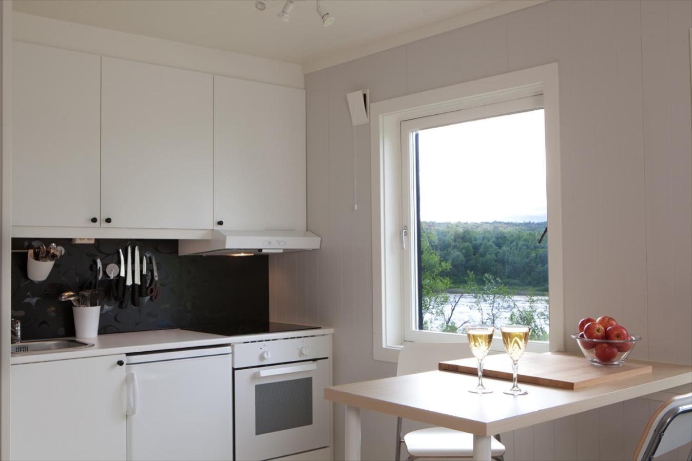One-Bedroom Apartment with River View photo 3