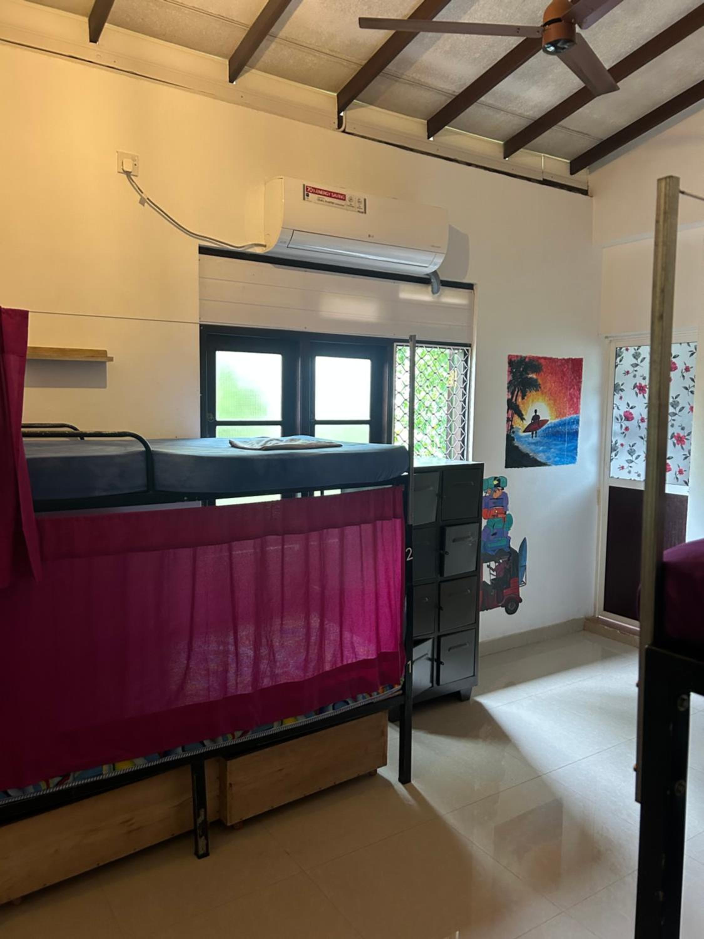Bed in 6-Bed Mixed Dormitory Room photo 3