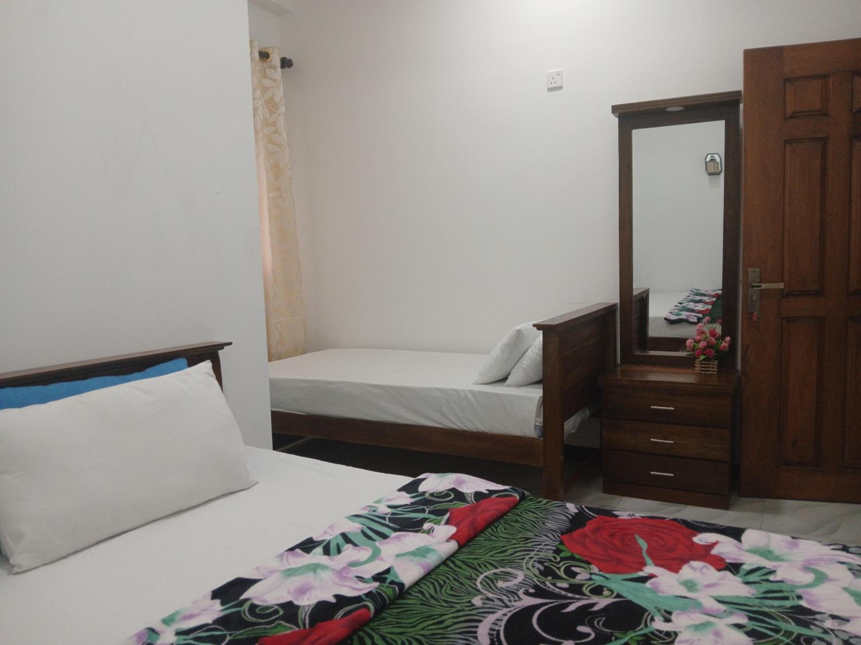 Comfort Triple Room