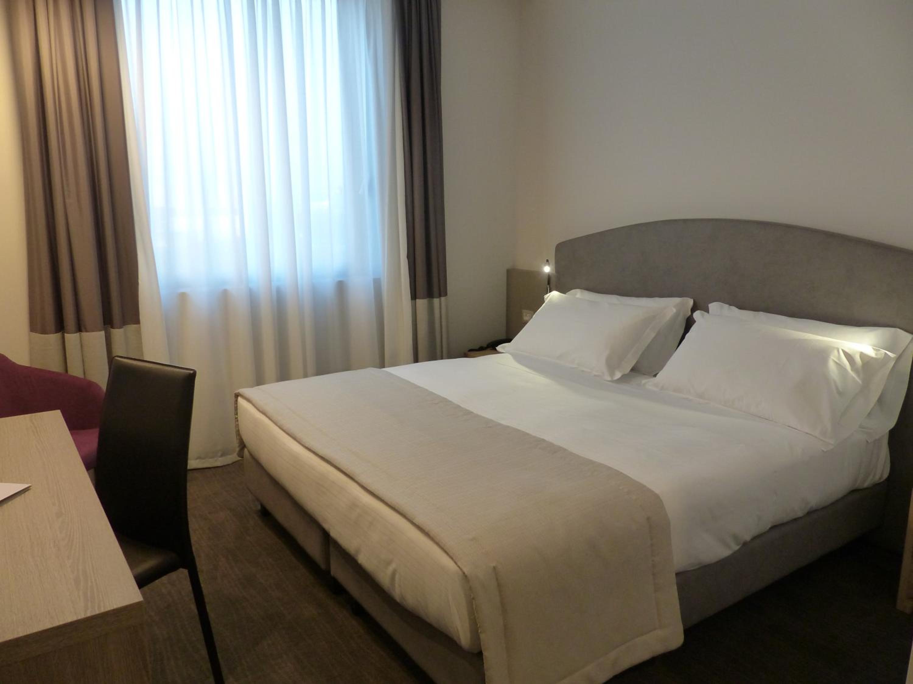 Superior Double or Twin Room - Photo 1