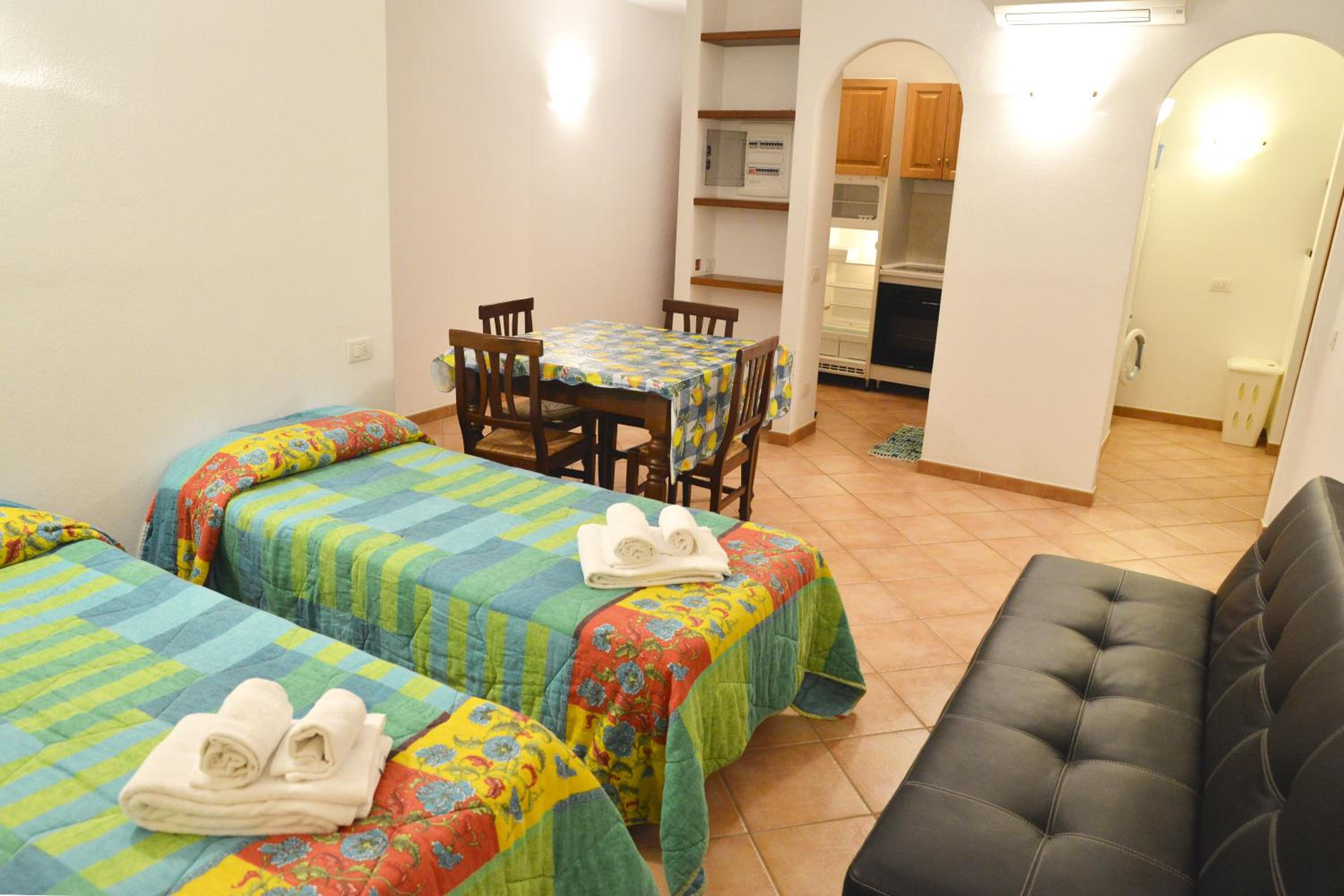 One-Bedroom Apartment with Balcony
