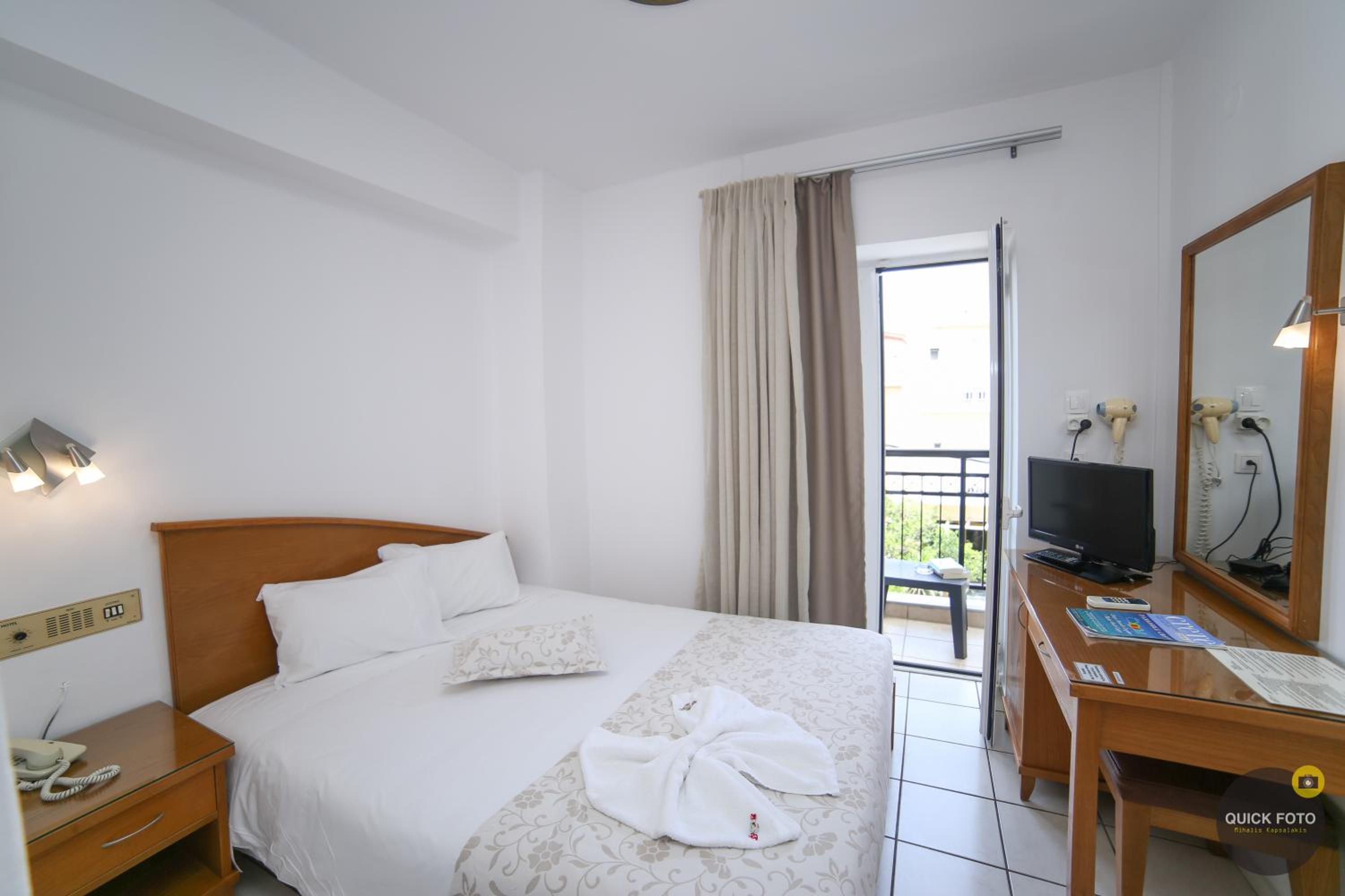 Single Room (1 Adult)