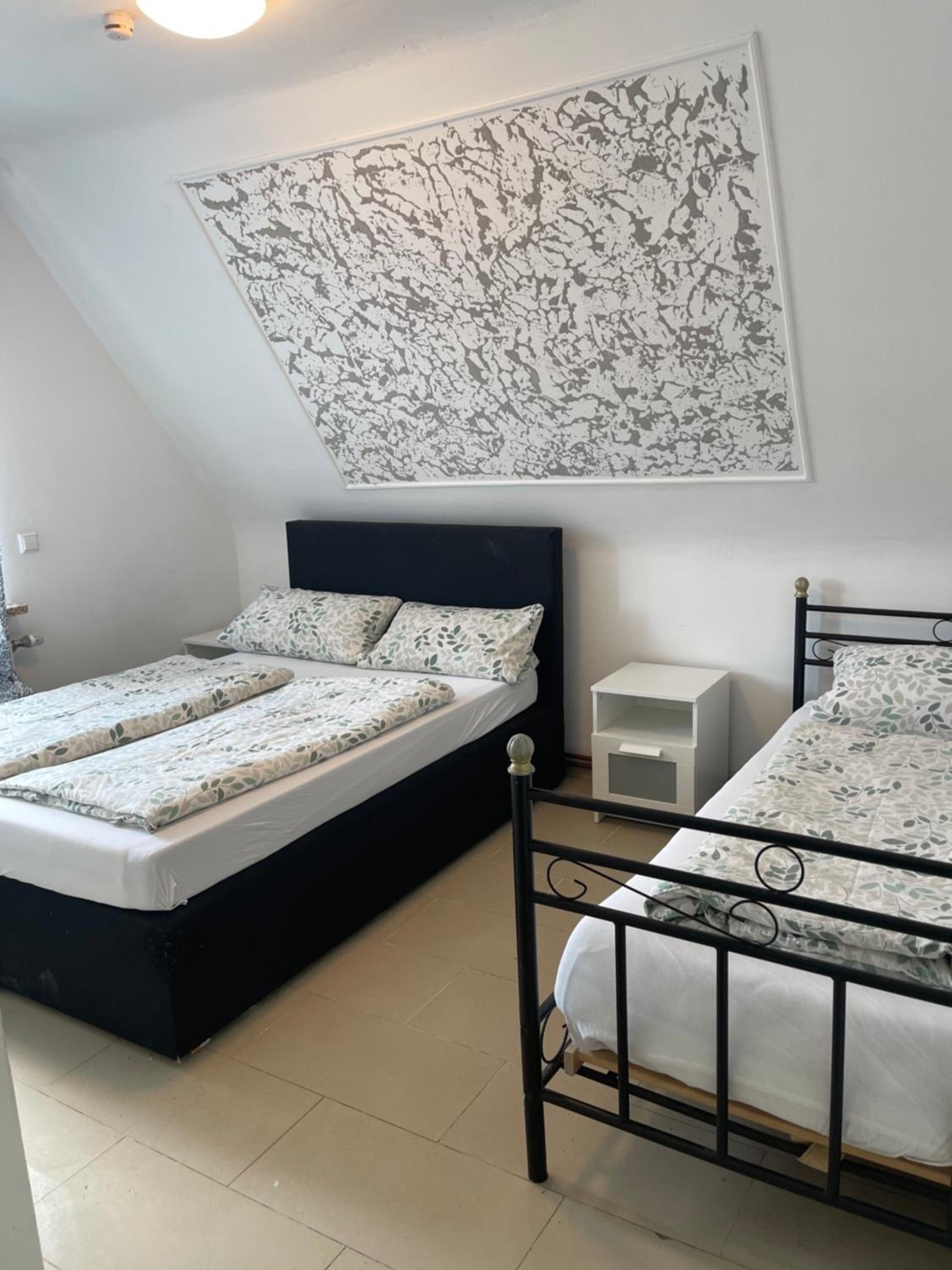 Three-Bedroom Apartment - High Floor photo 2