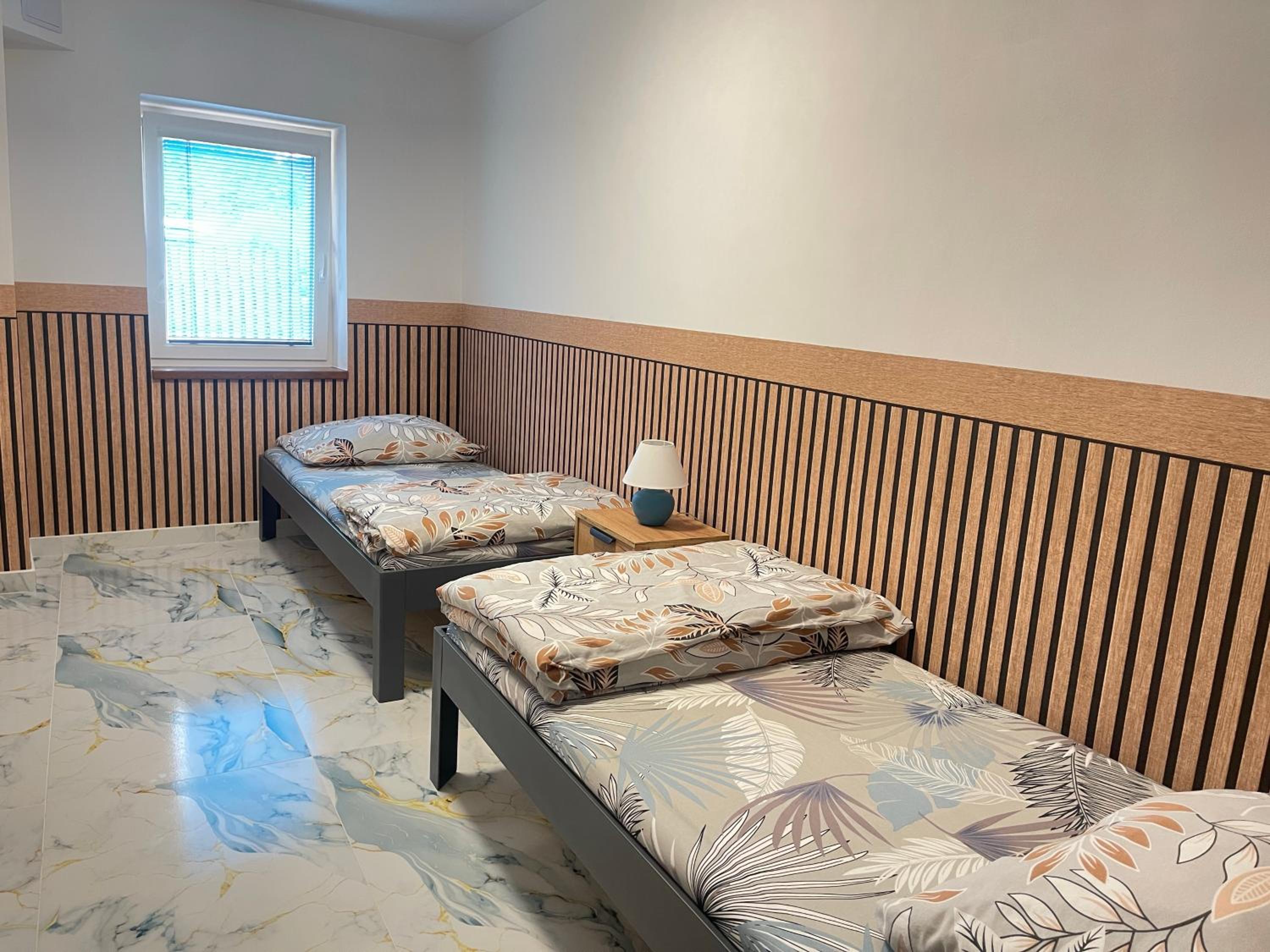 Twin Room with Bathroom photo 2