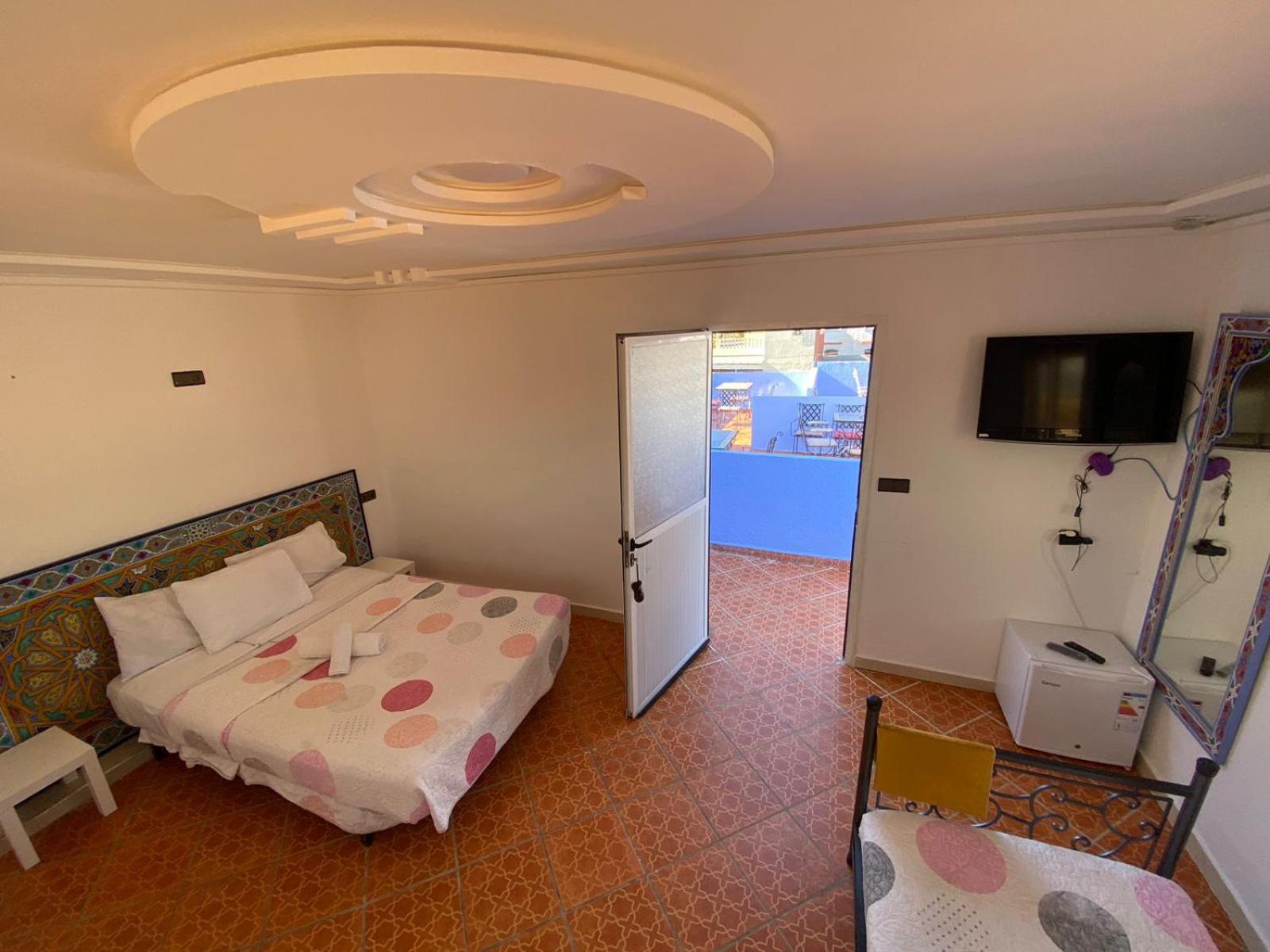 Triple Room with Bathroom photo 2
