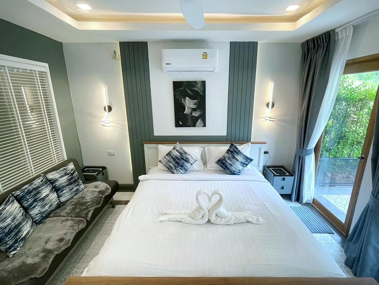 King Room with Garden View