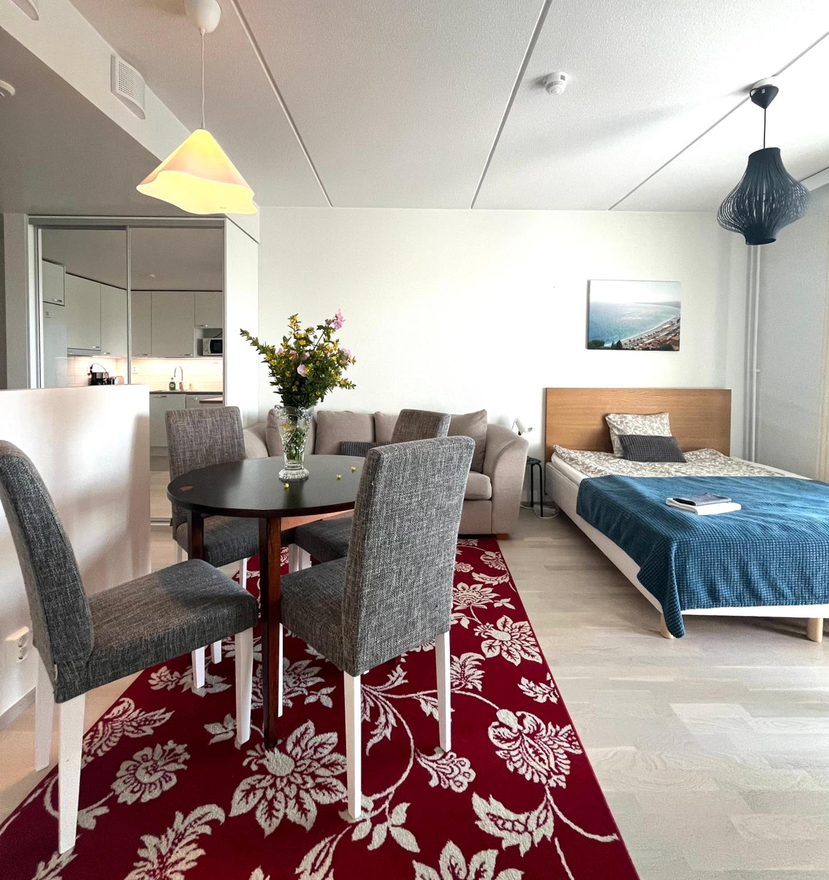 One-Bedroom Apartment