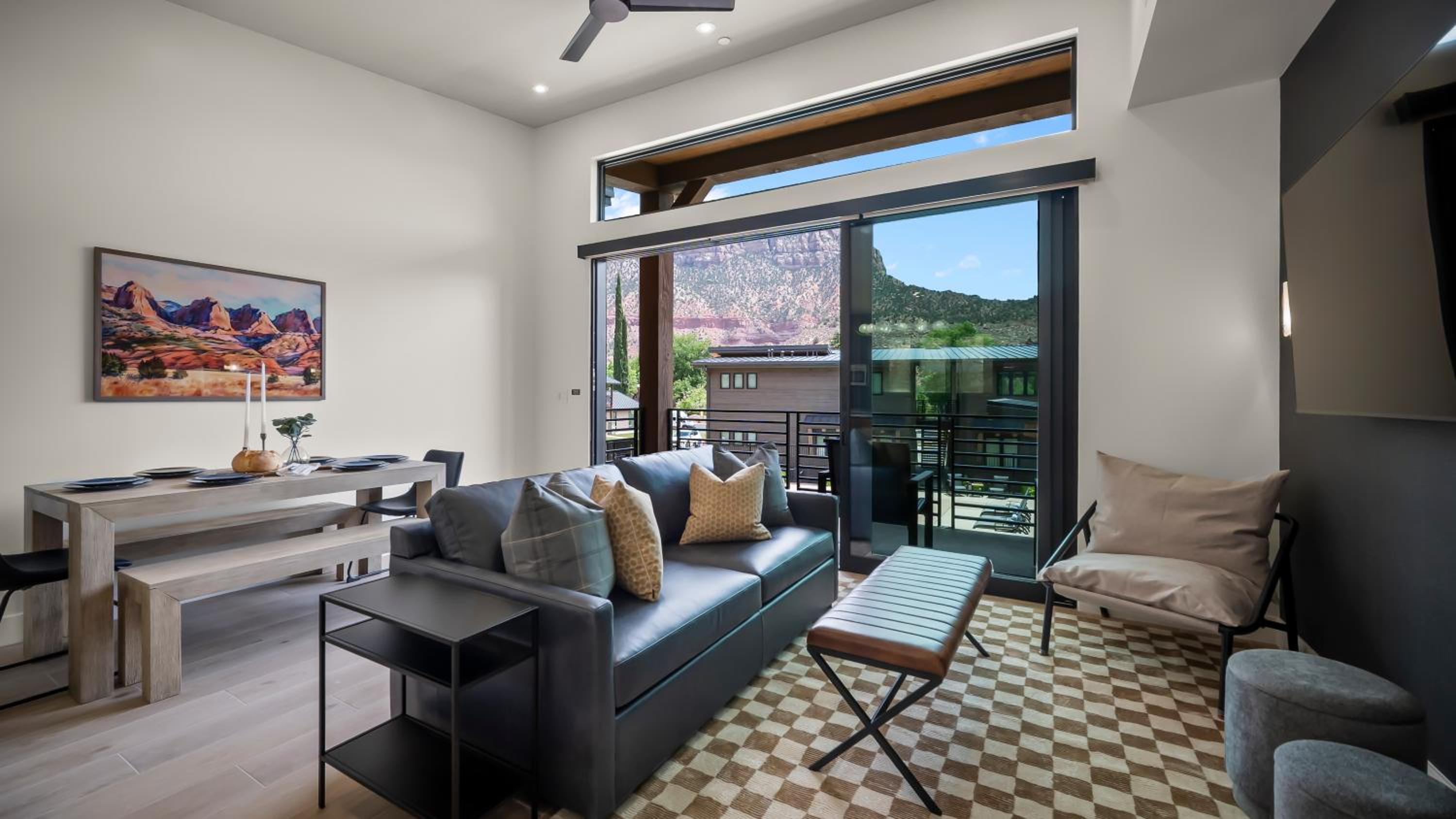 Luxury Villa 2 Bed 2 Bath - Photo 2