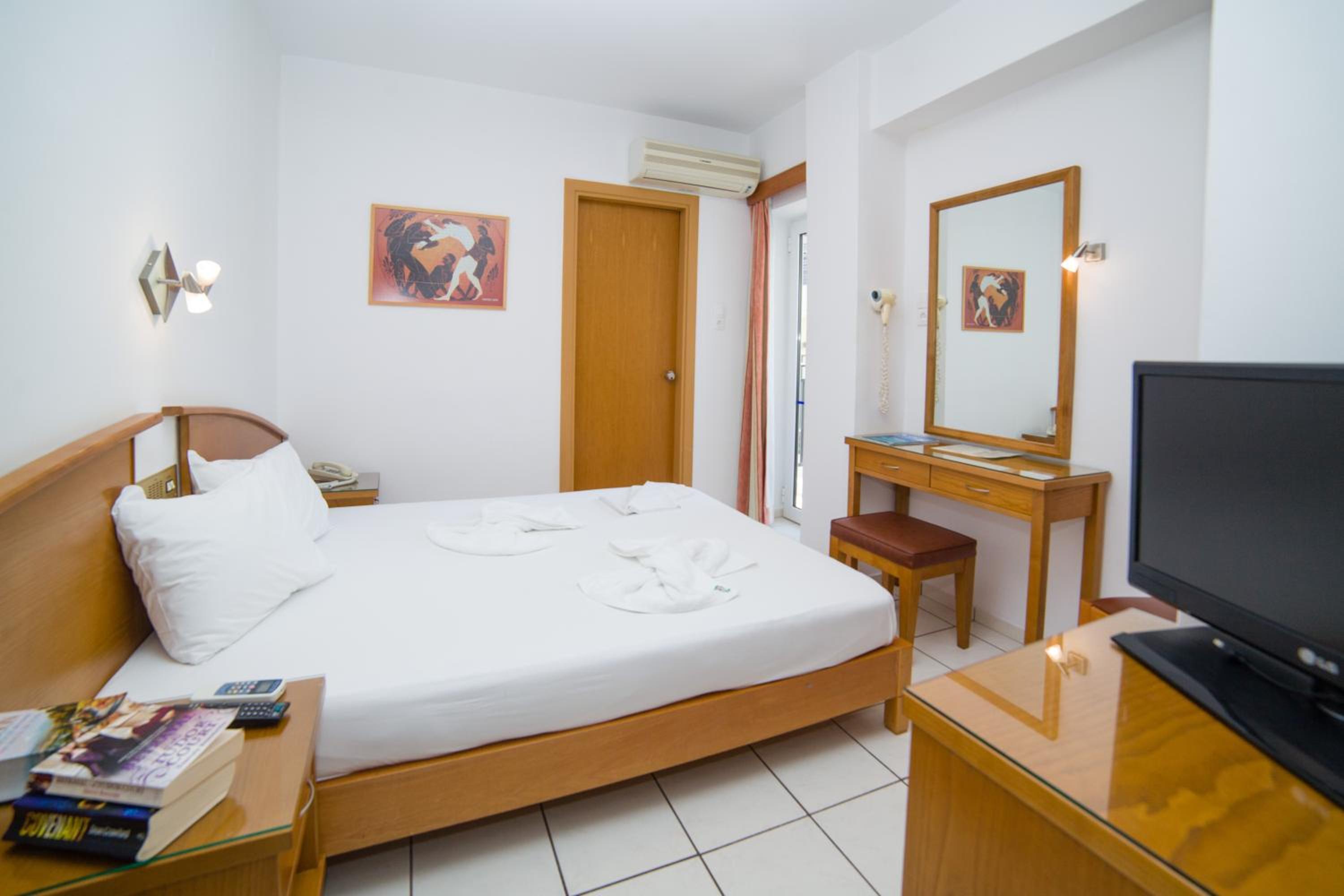 Double Room for Single Use