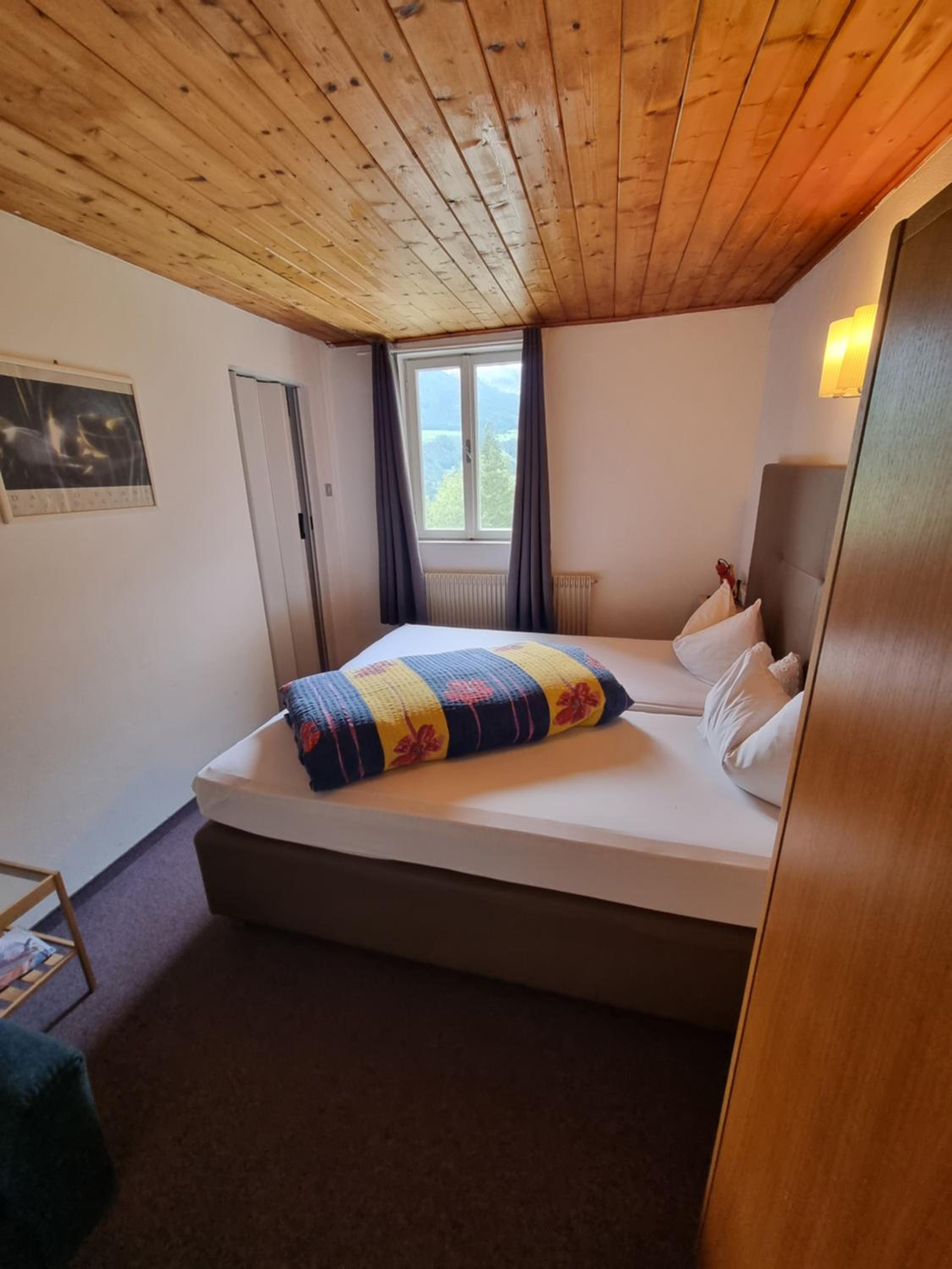 Small Single Room photo 3