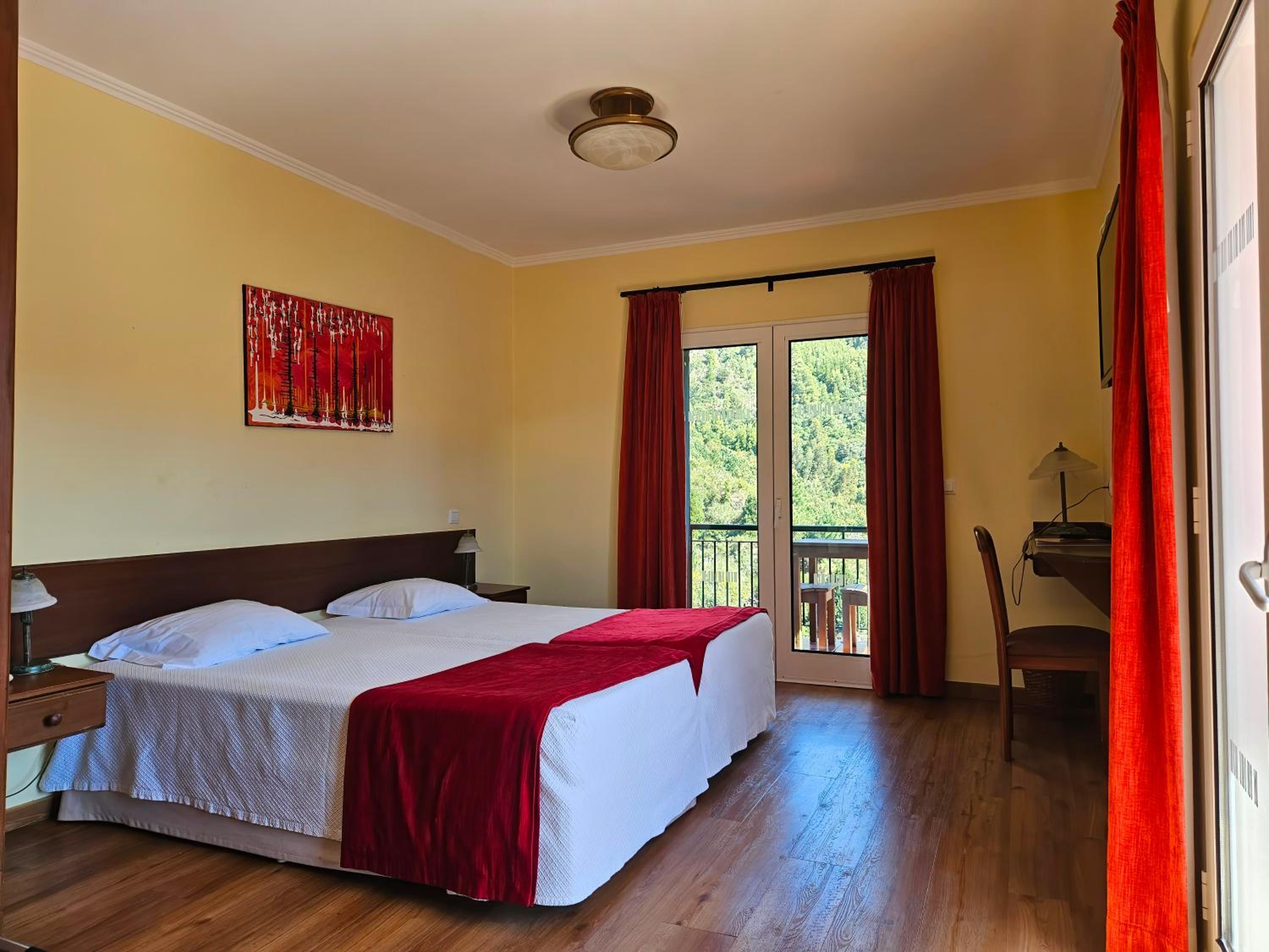 Twin Room with Balcony photo 1