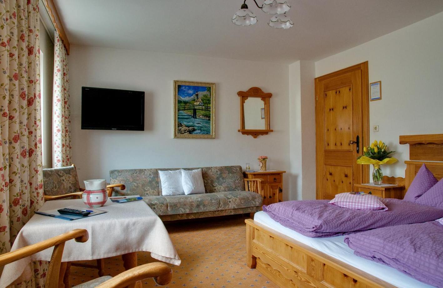 Double or Twin Room with Terrace photo 1