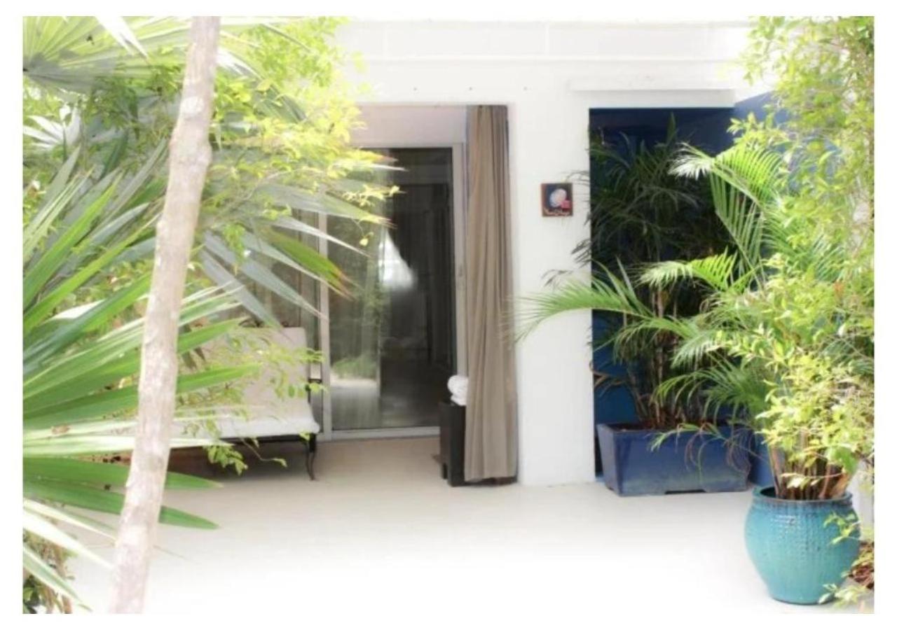 Hideaway (Garden Outdoor Shower Suite)