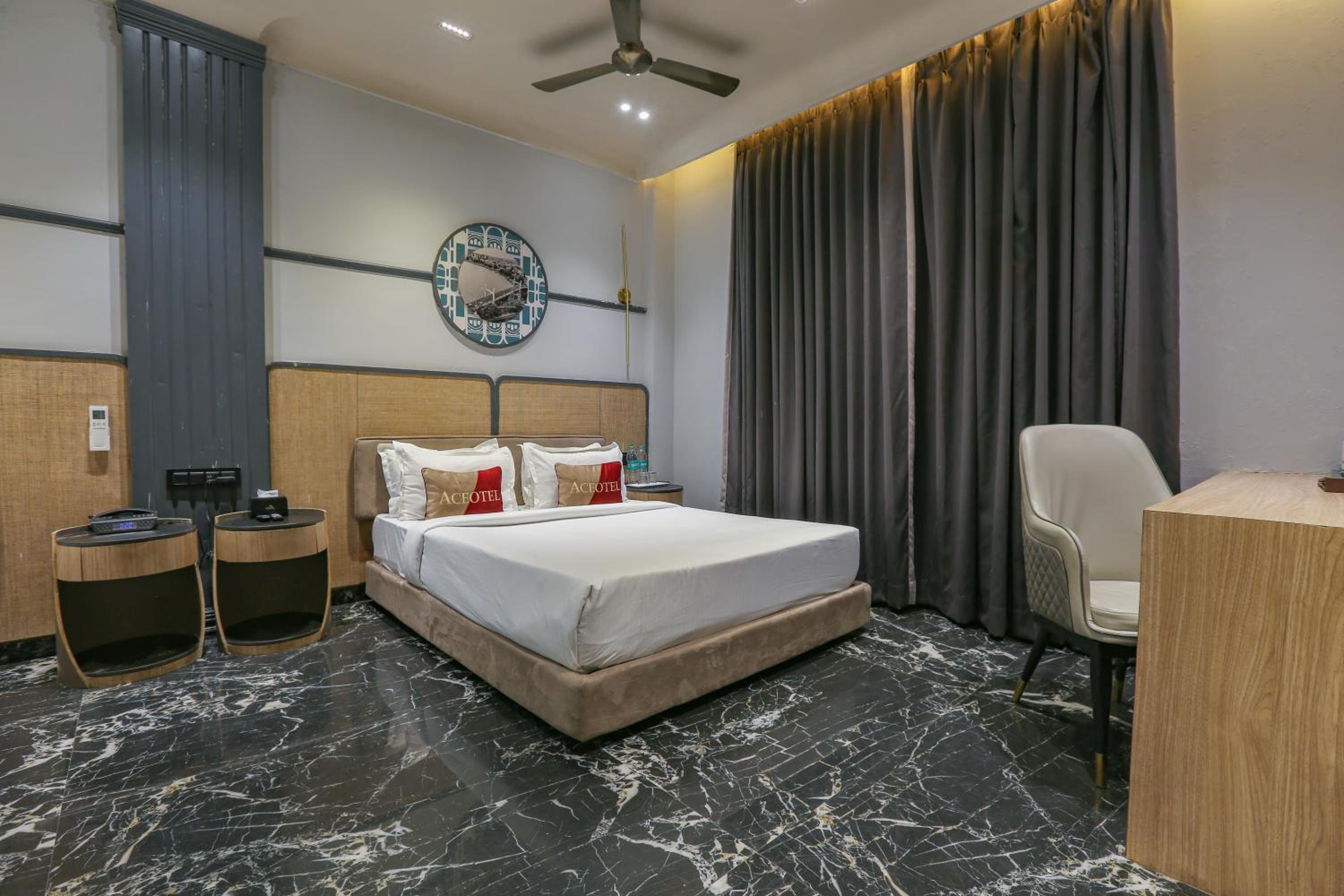 Family Suite - Photo 11