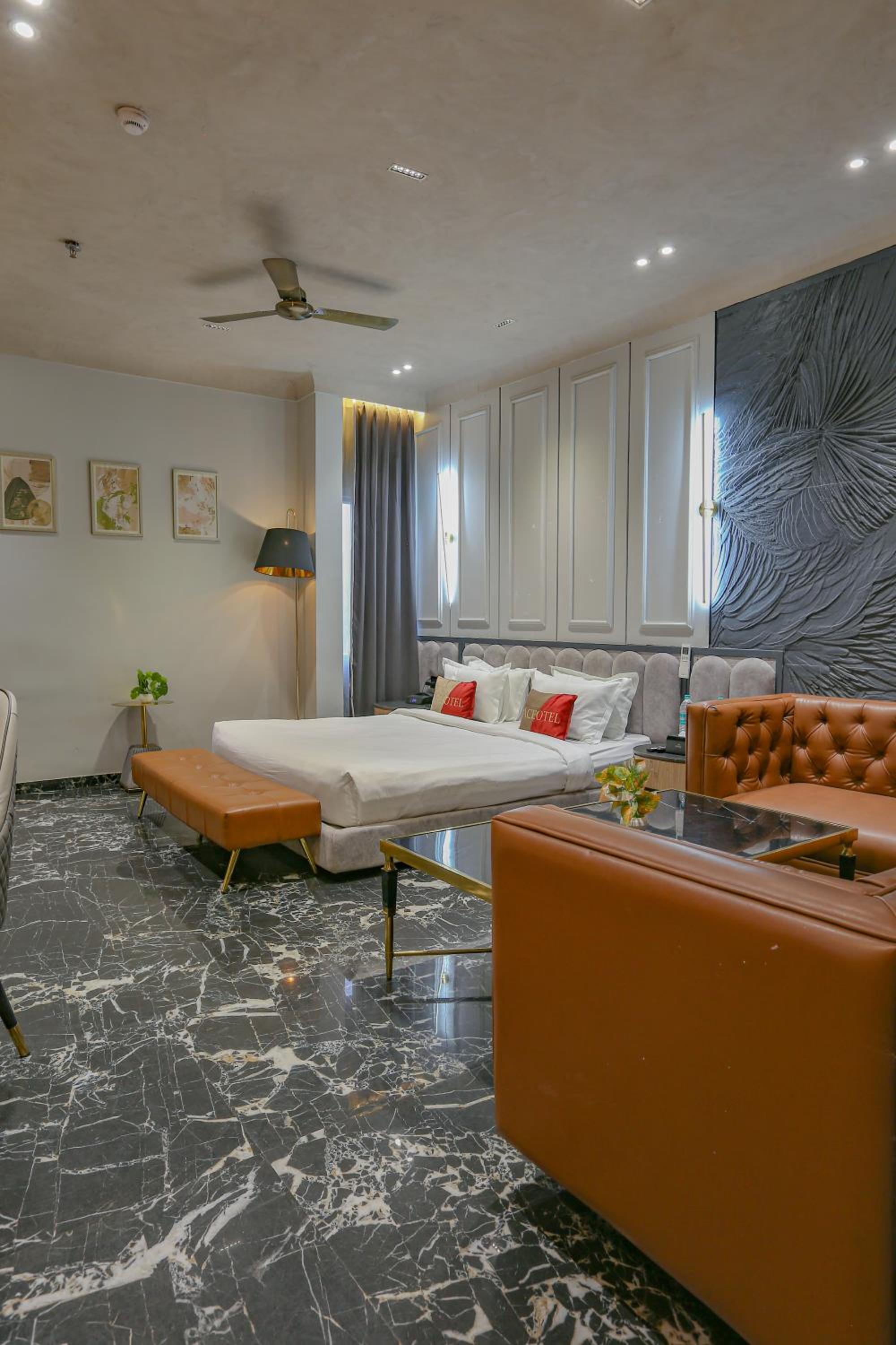 Executive Suite photo 1