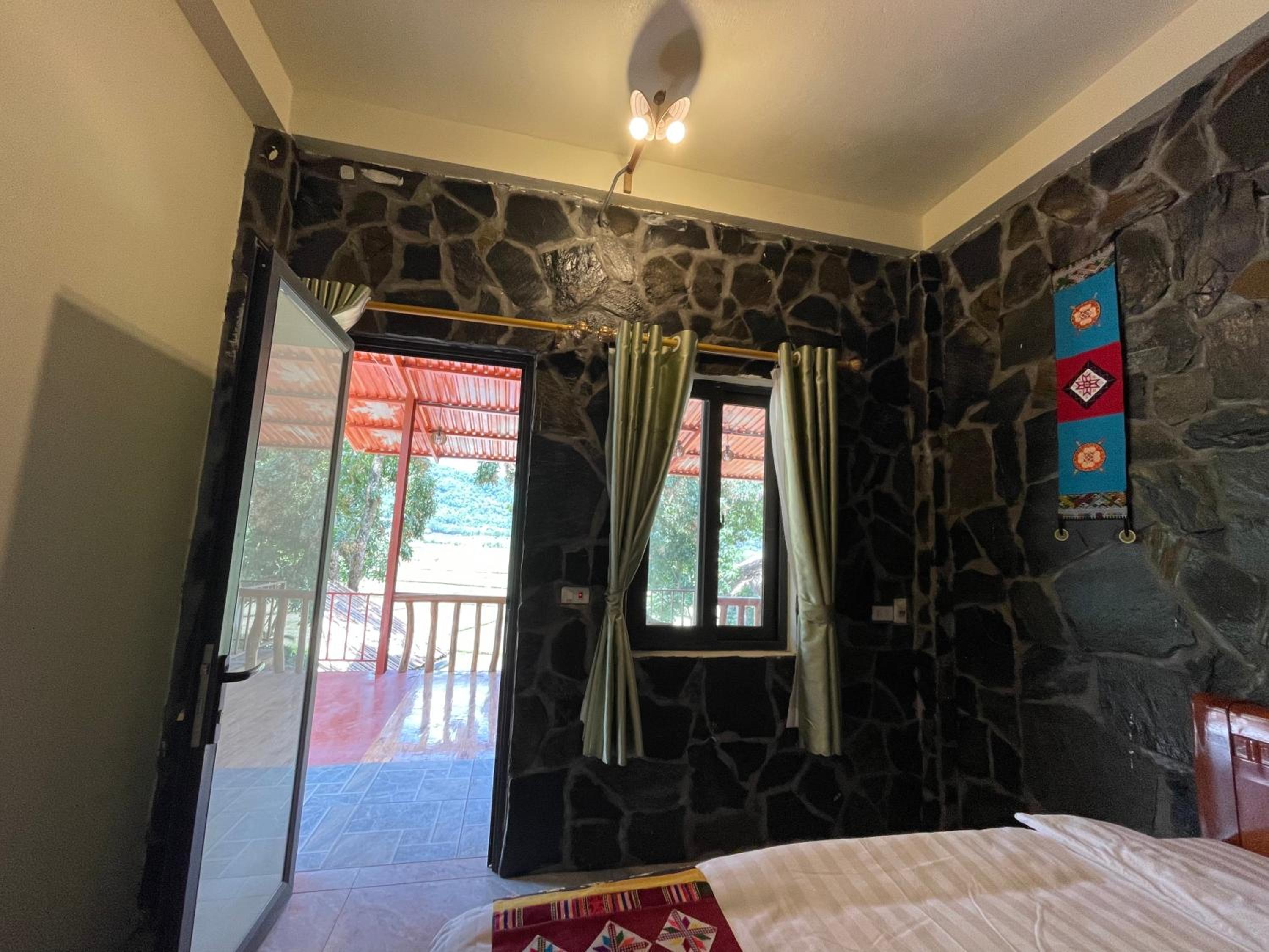 Large Double Room photo 1