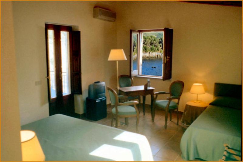 Premium Panorama Triple Room with Sea View