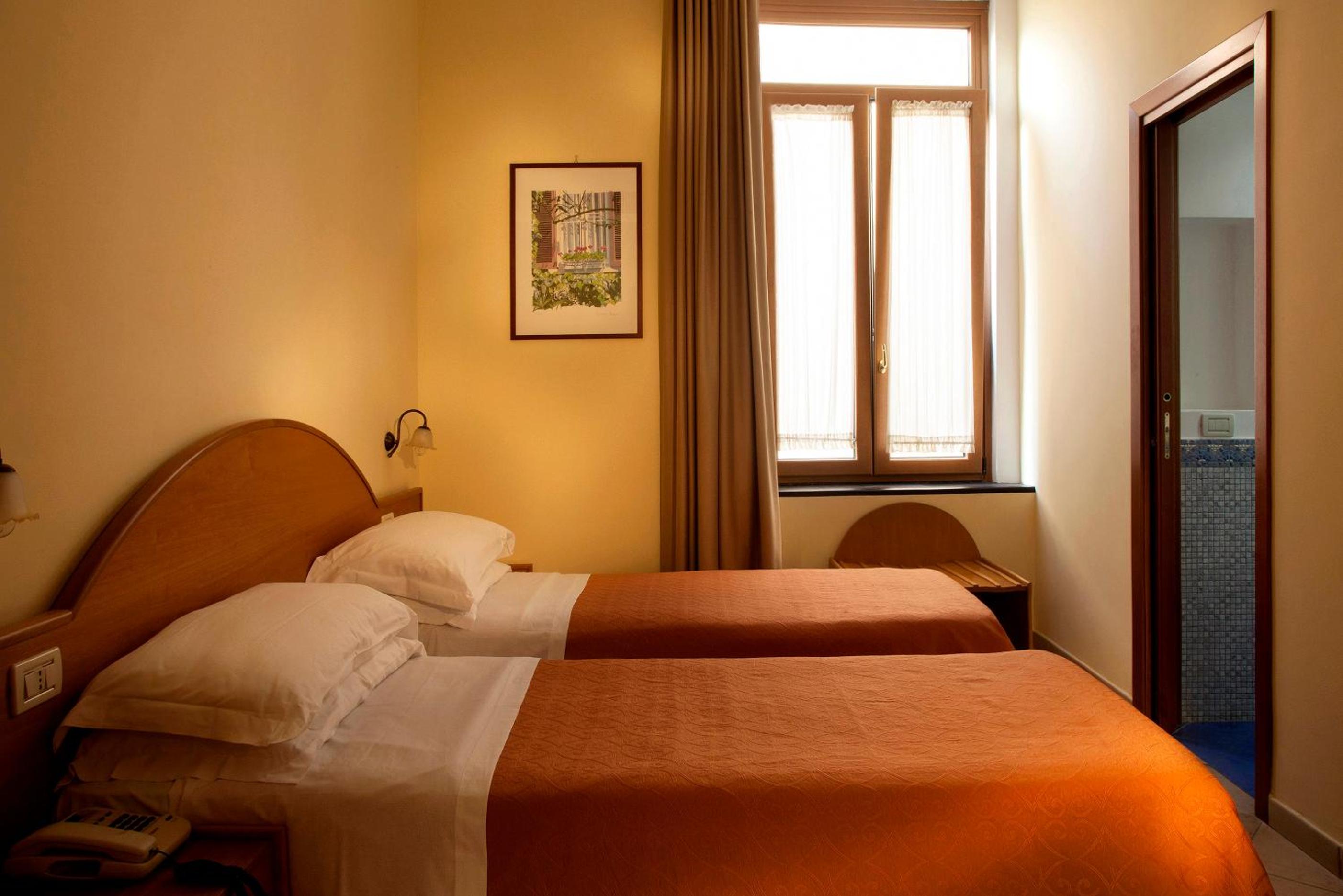 Double Room - Photo 1