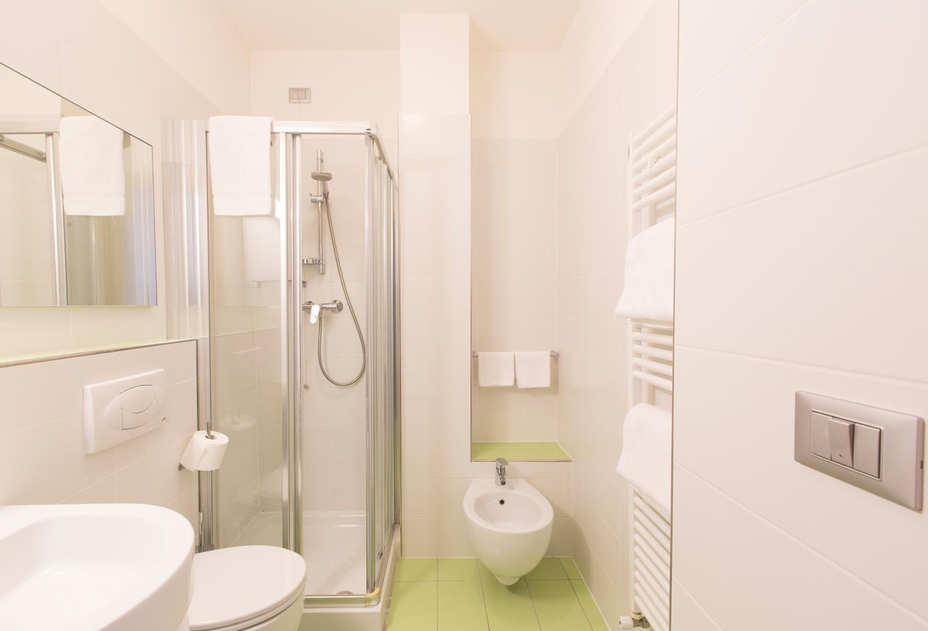 Double or Twin Room - Photo 2