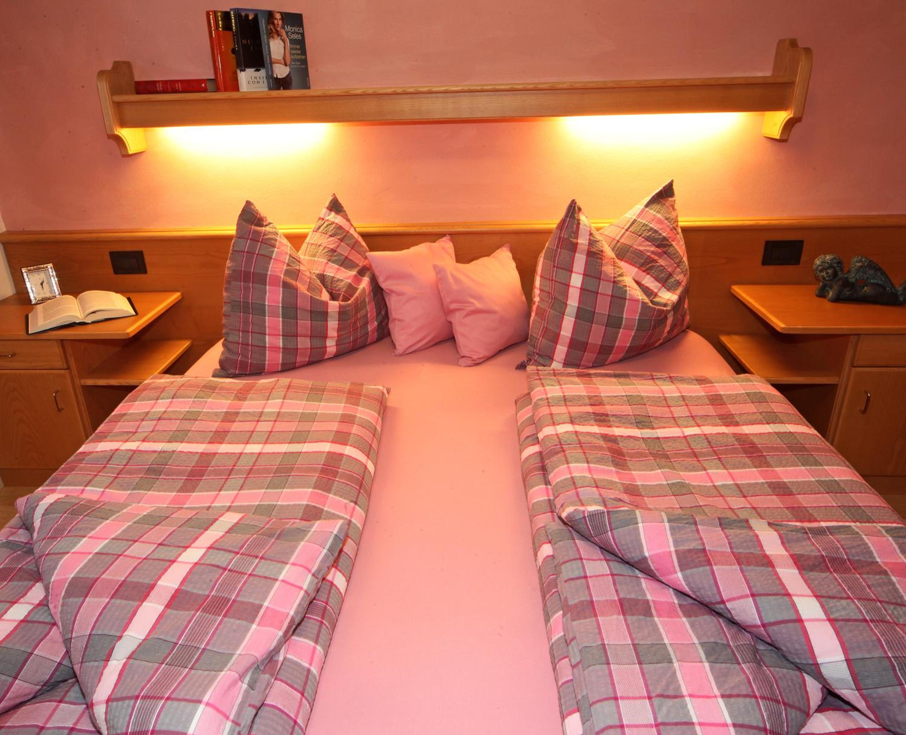 One-Bedroom Apartment (C) - Photo 1