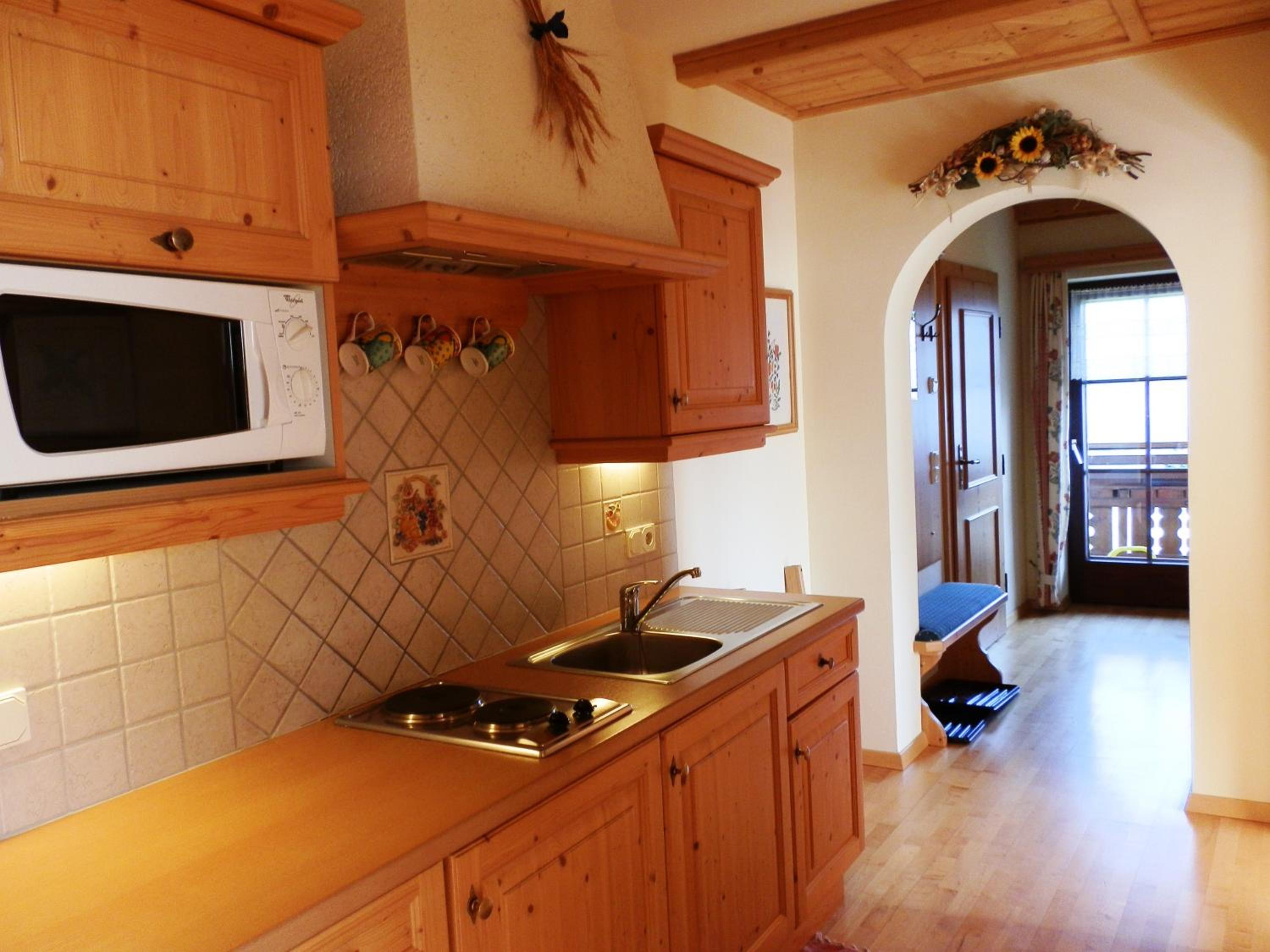 Two-Bedroom Apartment with Mountain View - Photo 17