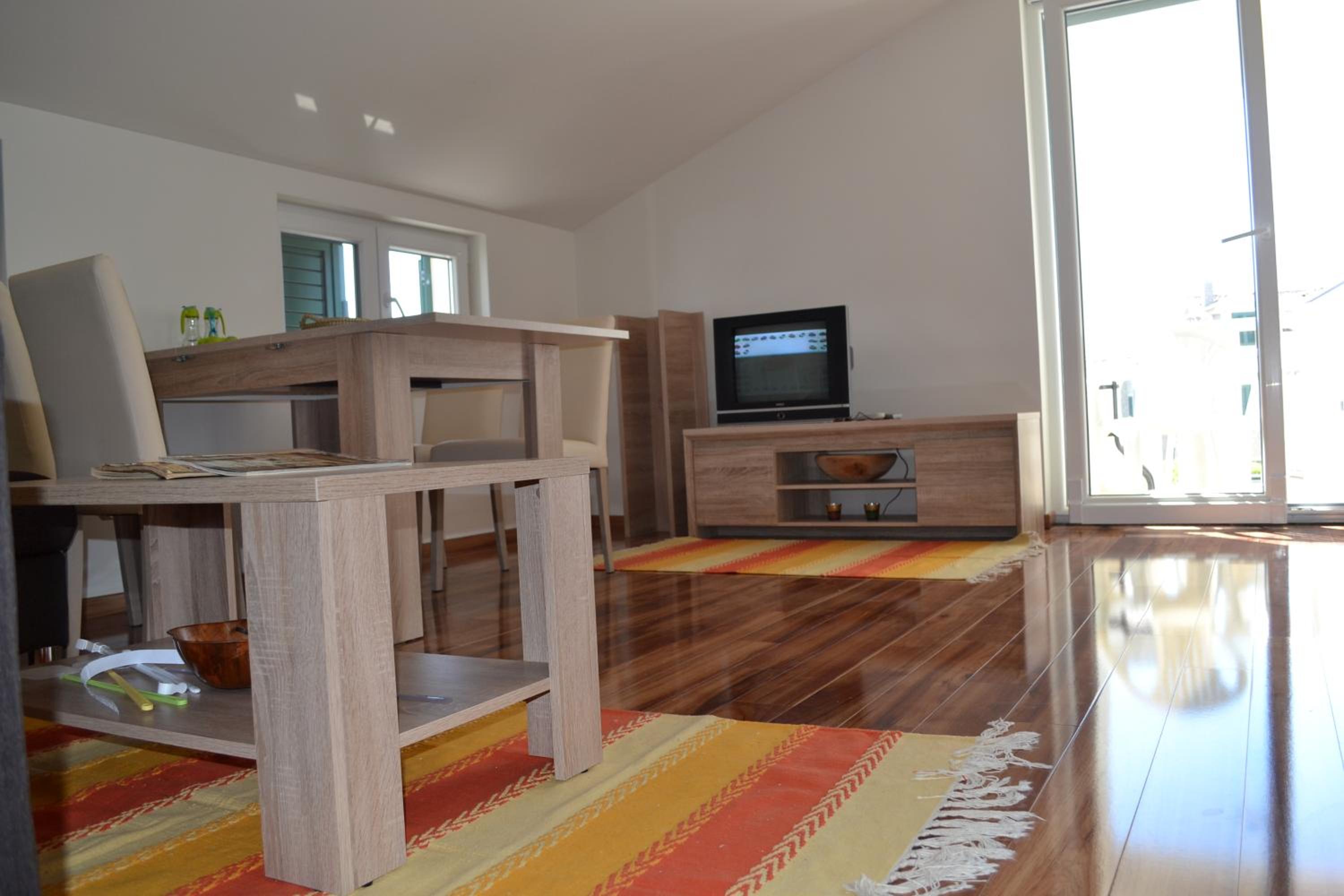 One-Bedroom Apartment with Sofa Bed
