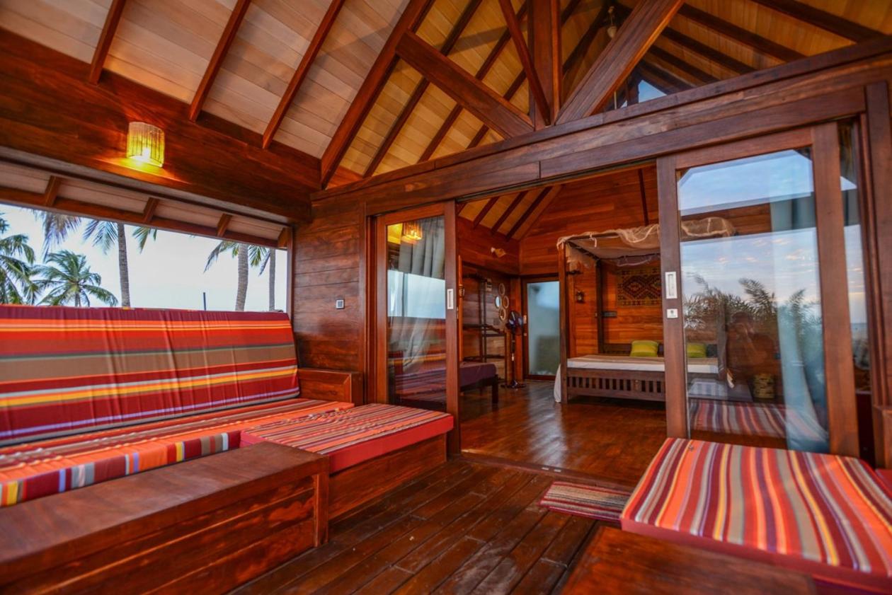 Bungalow - Beach Front photo 1