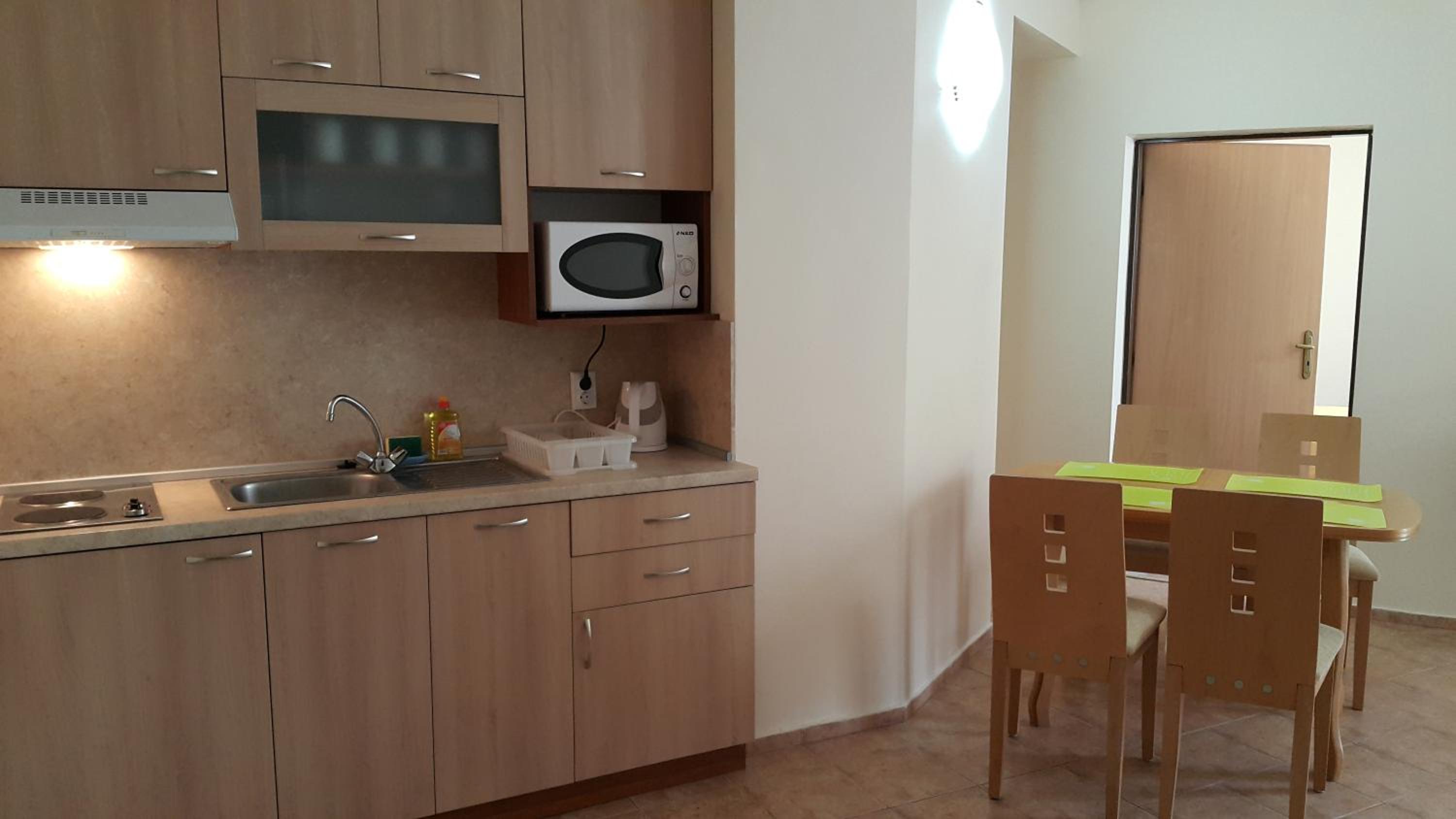 One-Bedroom Apartment - Photo 11