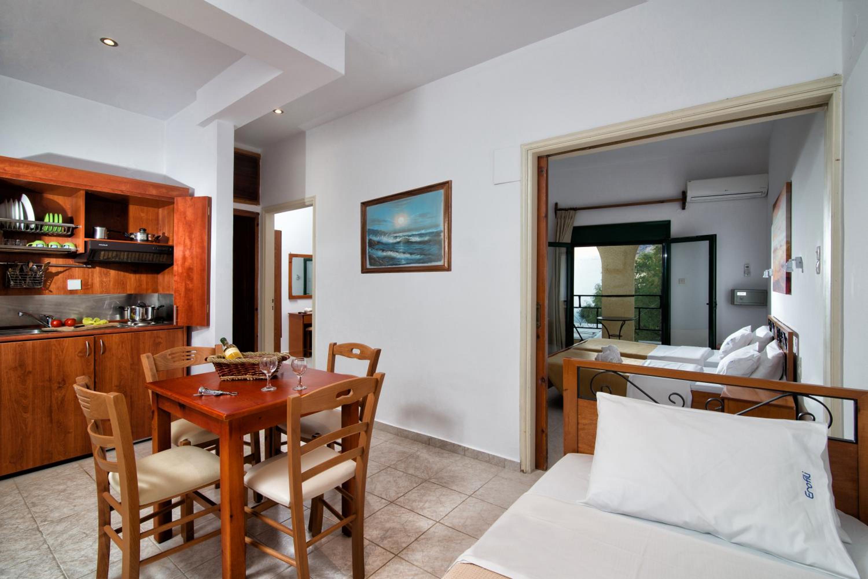Two-Bedroom Apartment with Hydromassage Shower - Photo 1