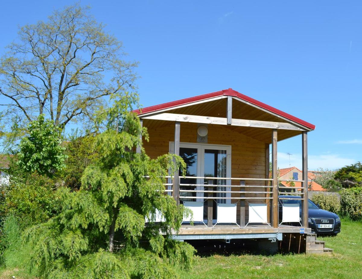 Standard Mobile Home  - Photo 1