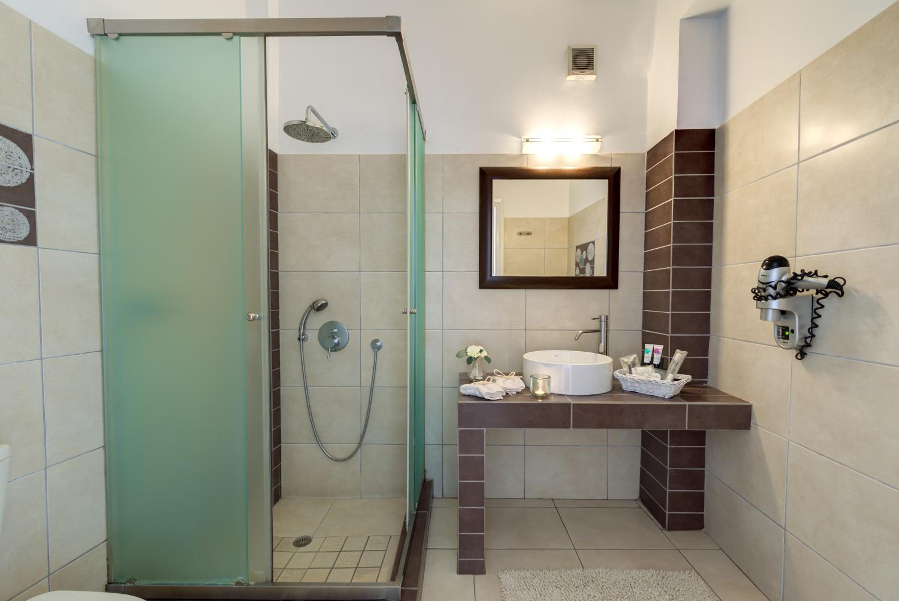 Standard Triple Room with Sea View photo 2