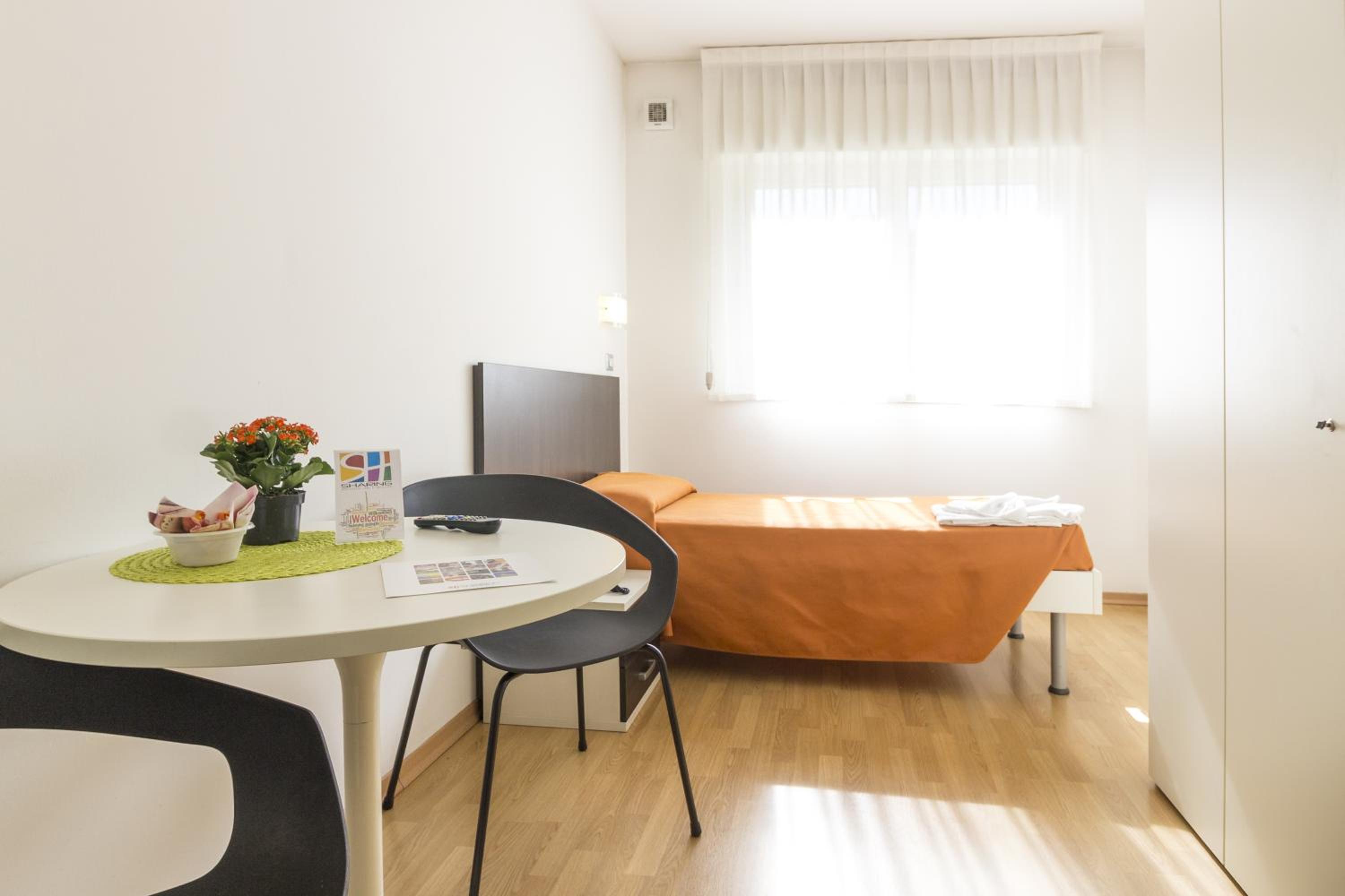 Studio (1 Adult) - Photo 12