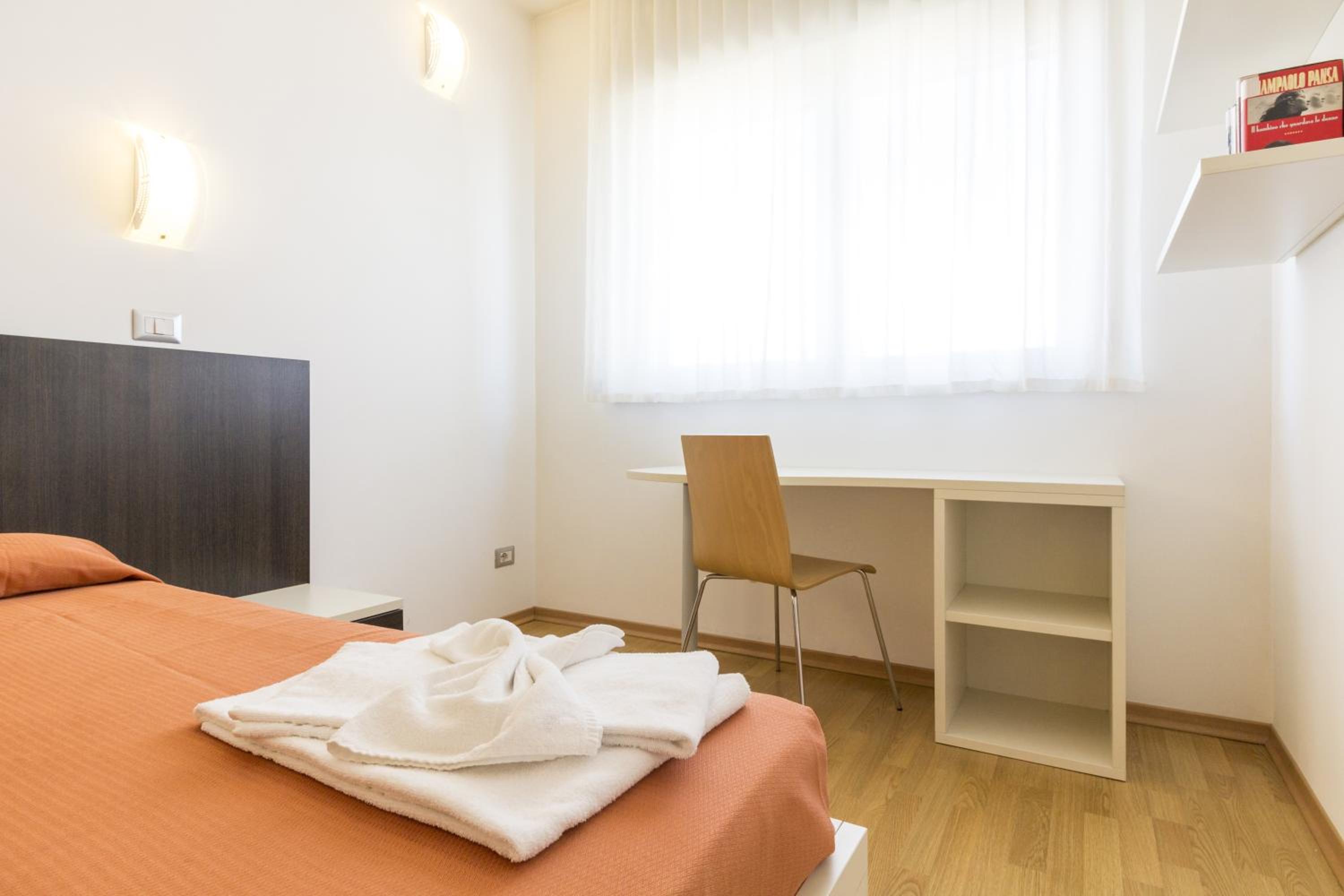 One-Bedroom Apartment - Photo 7