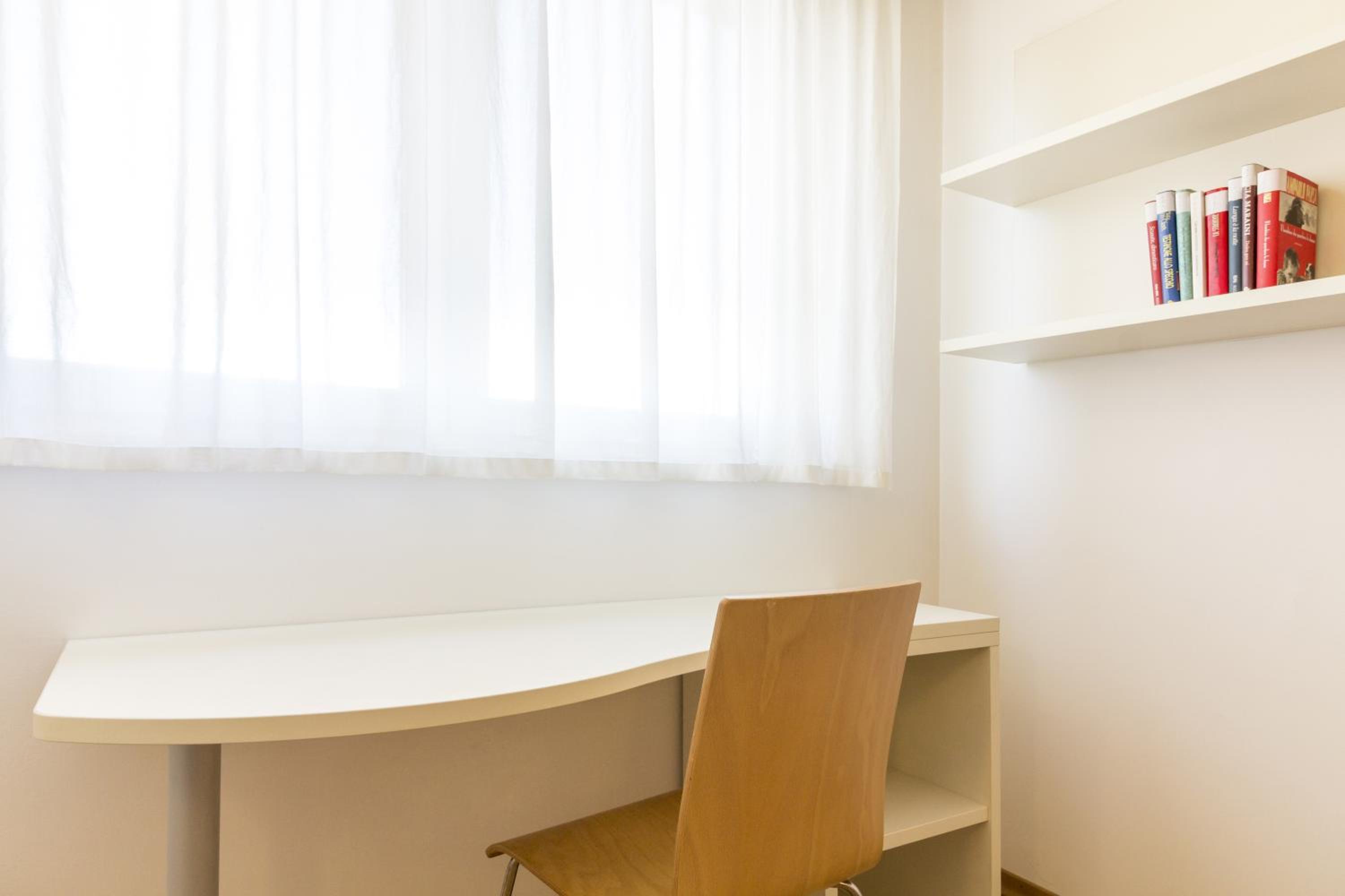 One-Bedroom Apartment - Photo 8
