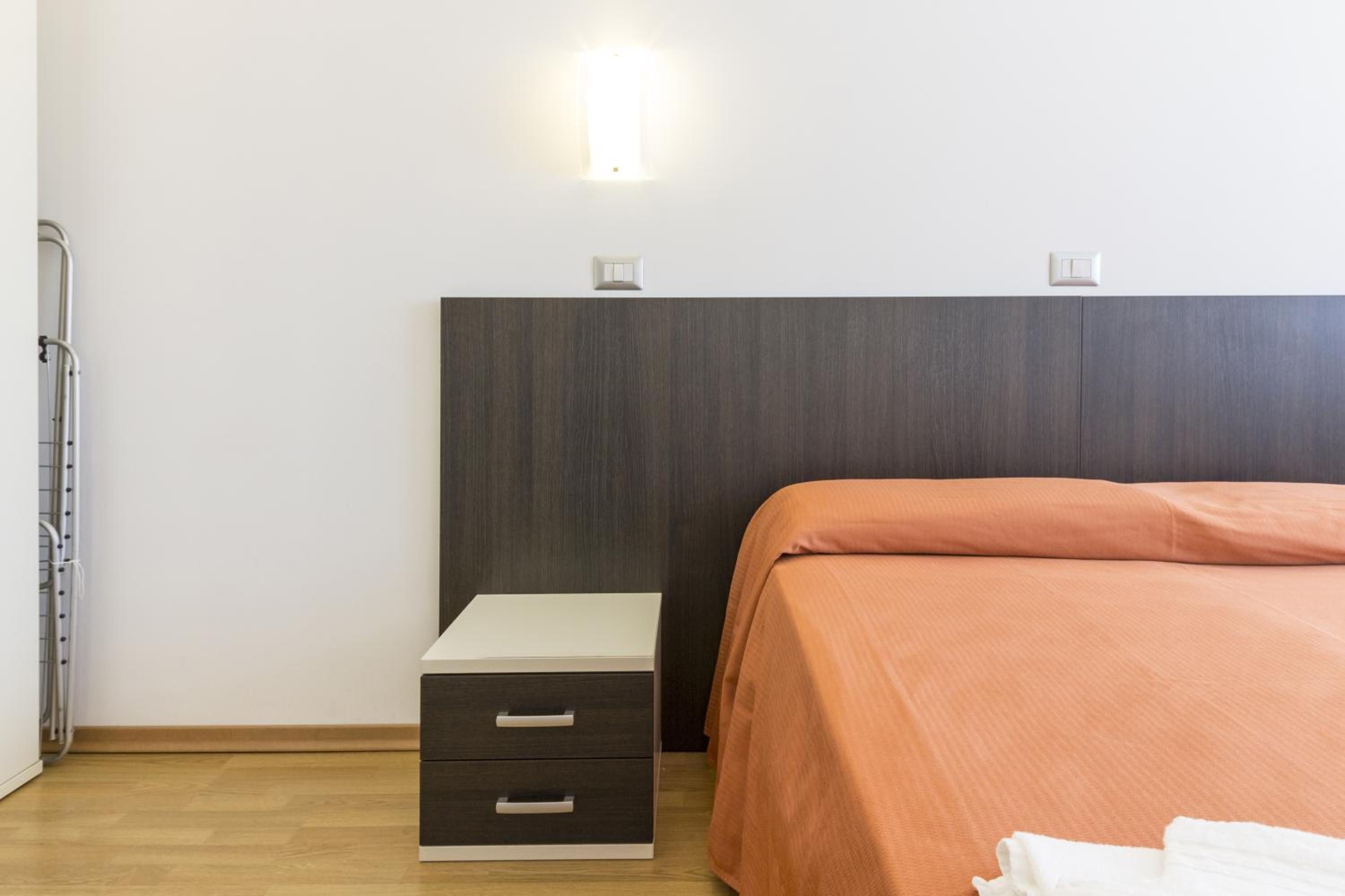 One-Bedroom Apartment - Photo 9
